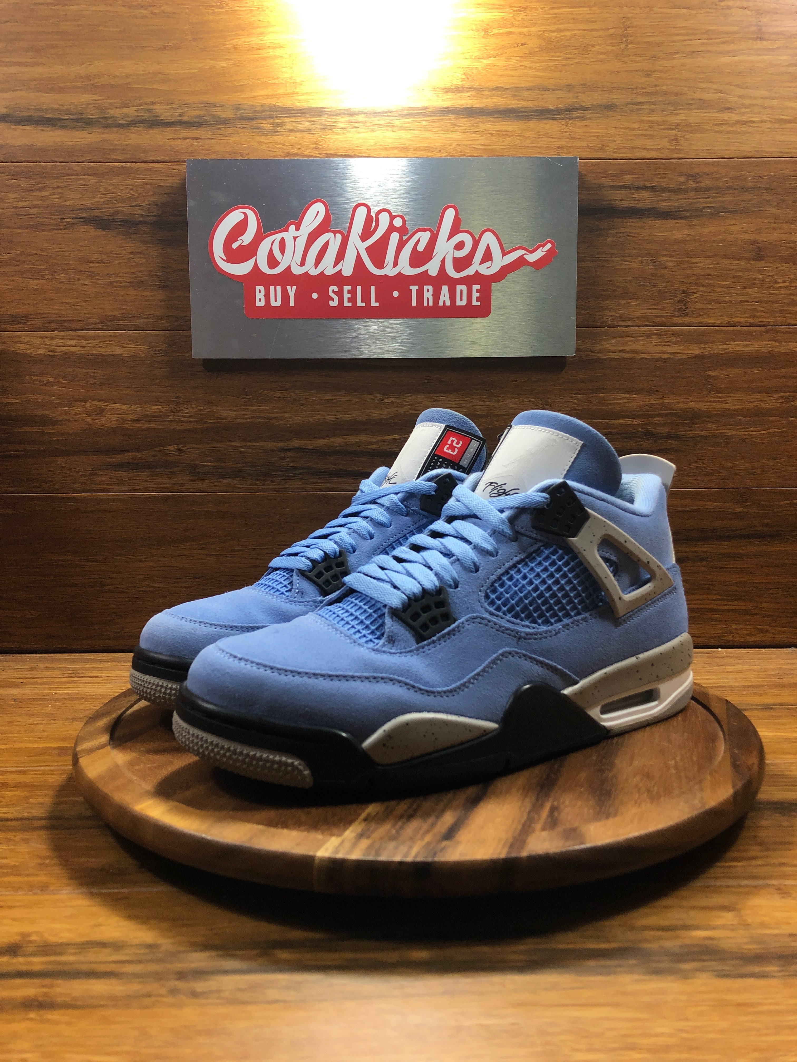 Jordan 4 Retro University Blue