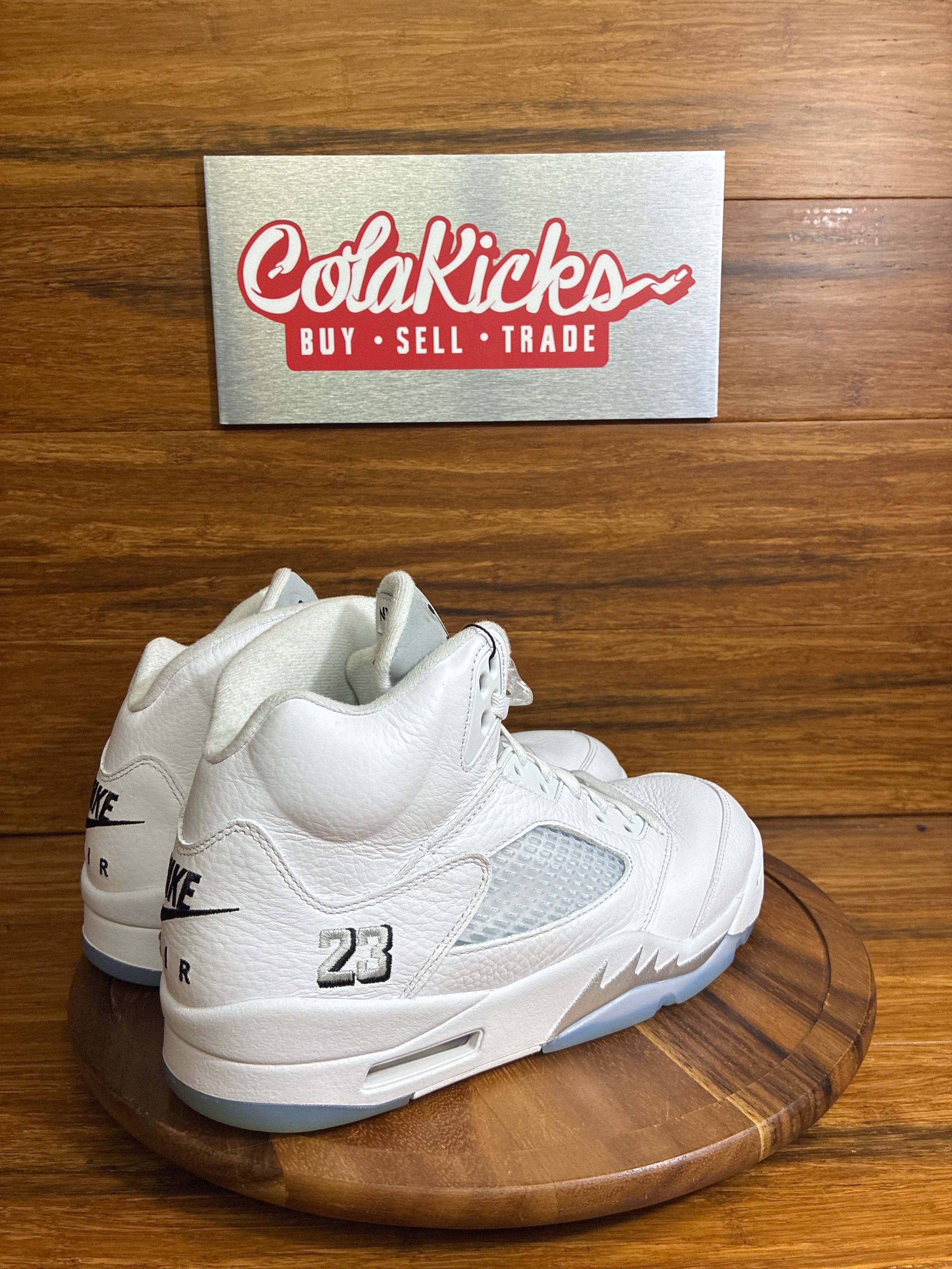 Jordan 5 Retro White Metallic (2026)