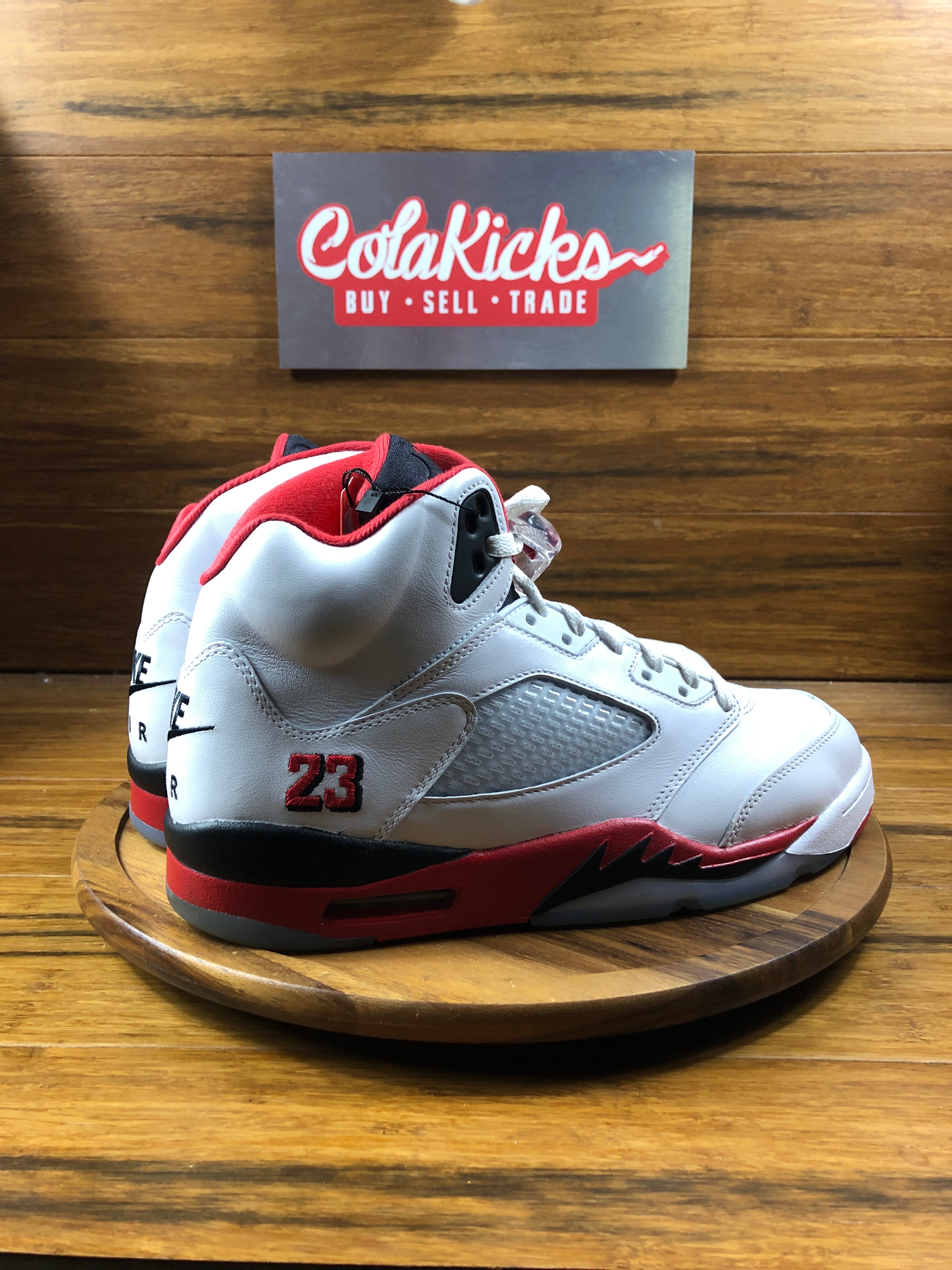 Jordan 5 Retro Fire Red Black Tongue (2025)