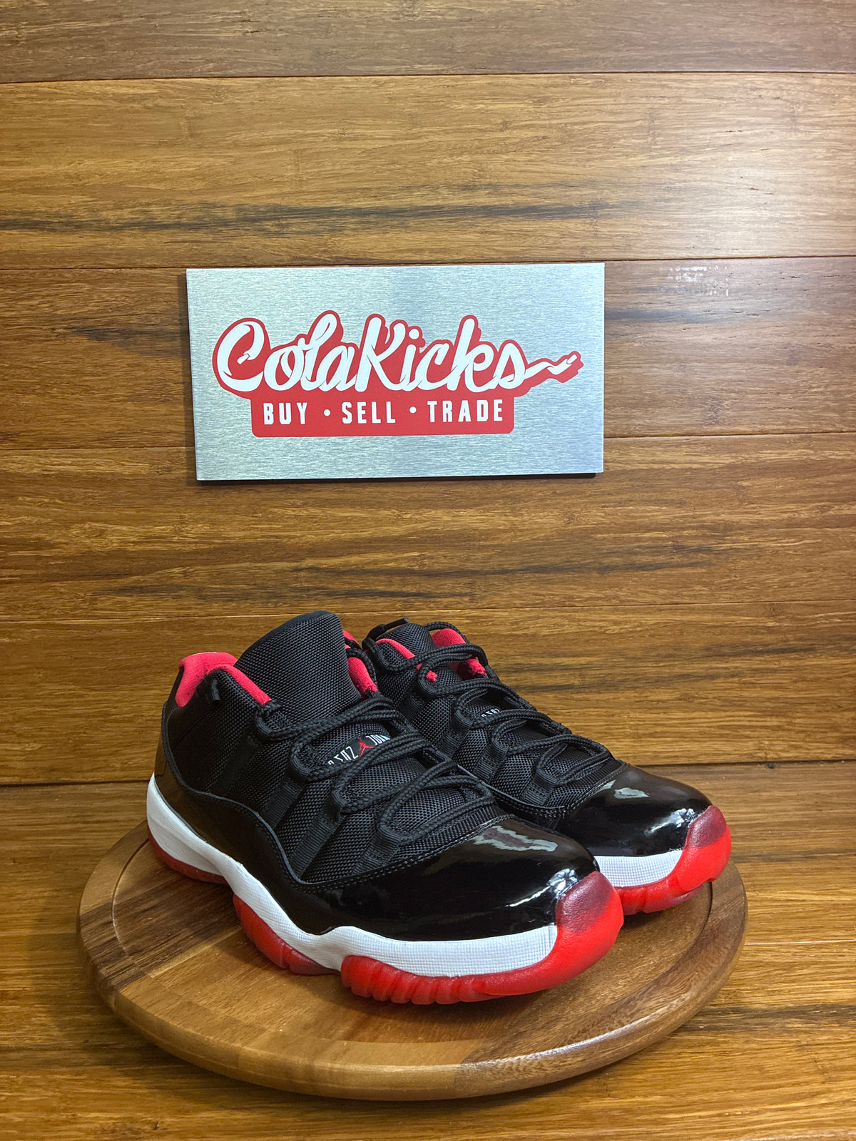 Jordan 11 Retro Low Bred (2015)