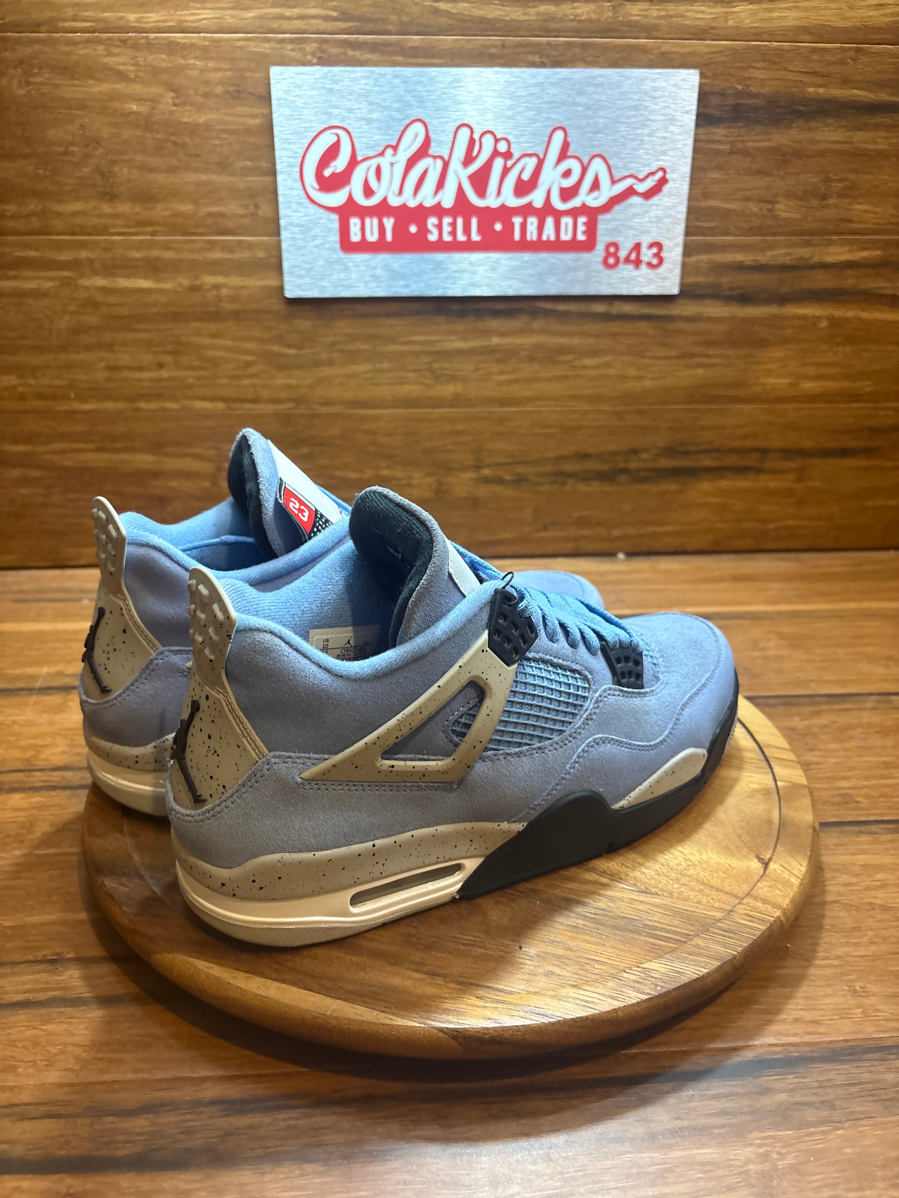 Jordan 4 Retro University Blue