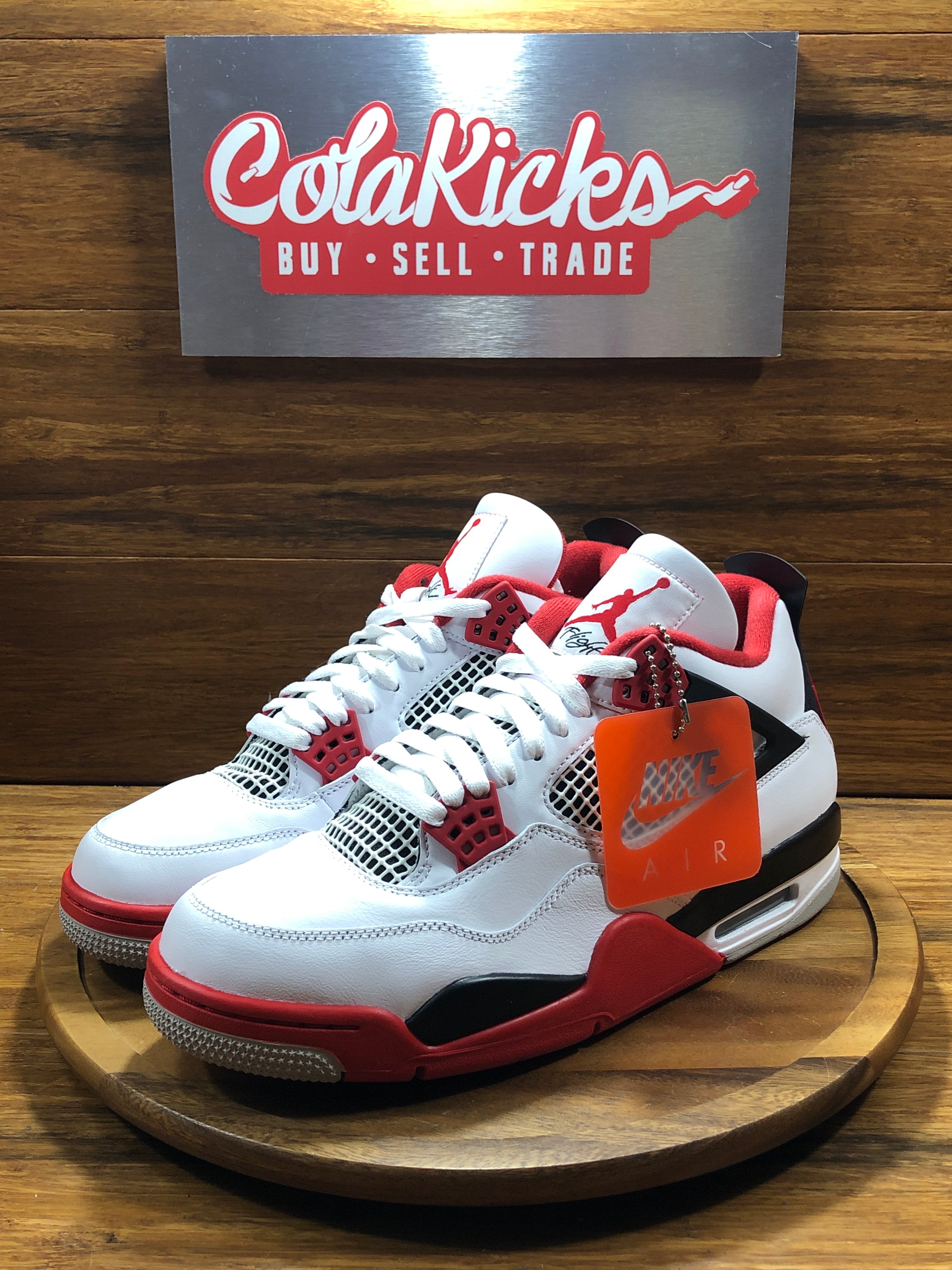 Jordan 4 Retro Fire Red (2020)