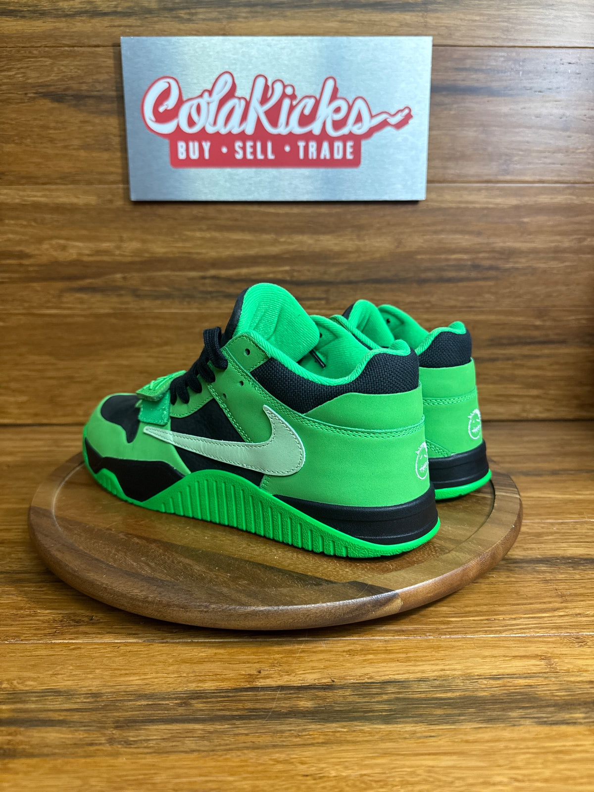 Jordan CJ1 T-Rexx Travis Scott Green Spark