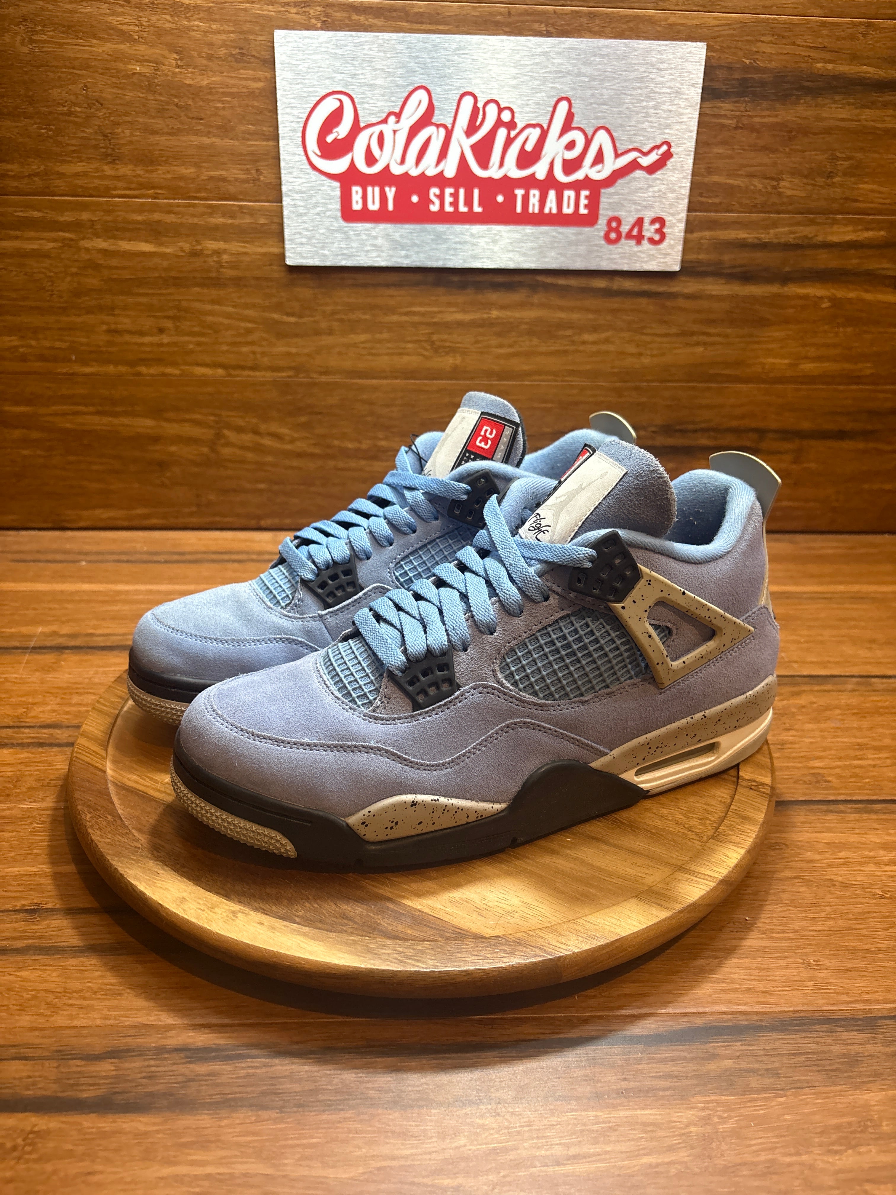 Jordan 4 Retro University Blue