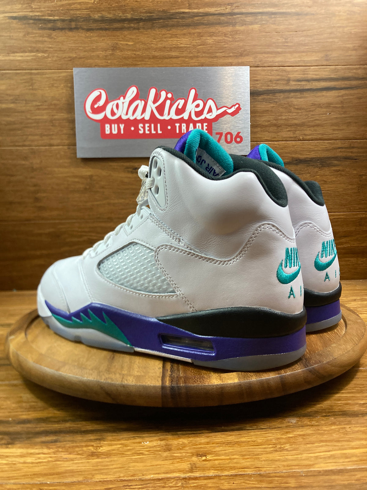 Jordan 5 Retro Grape (2025)