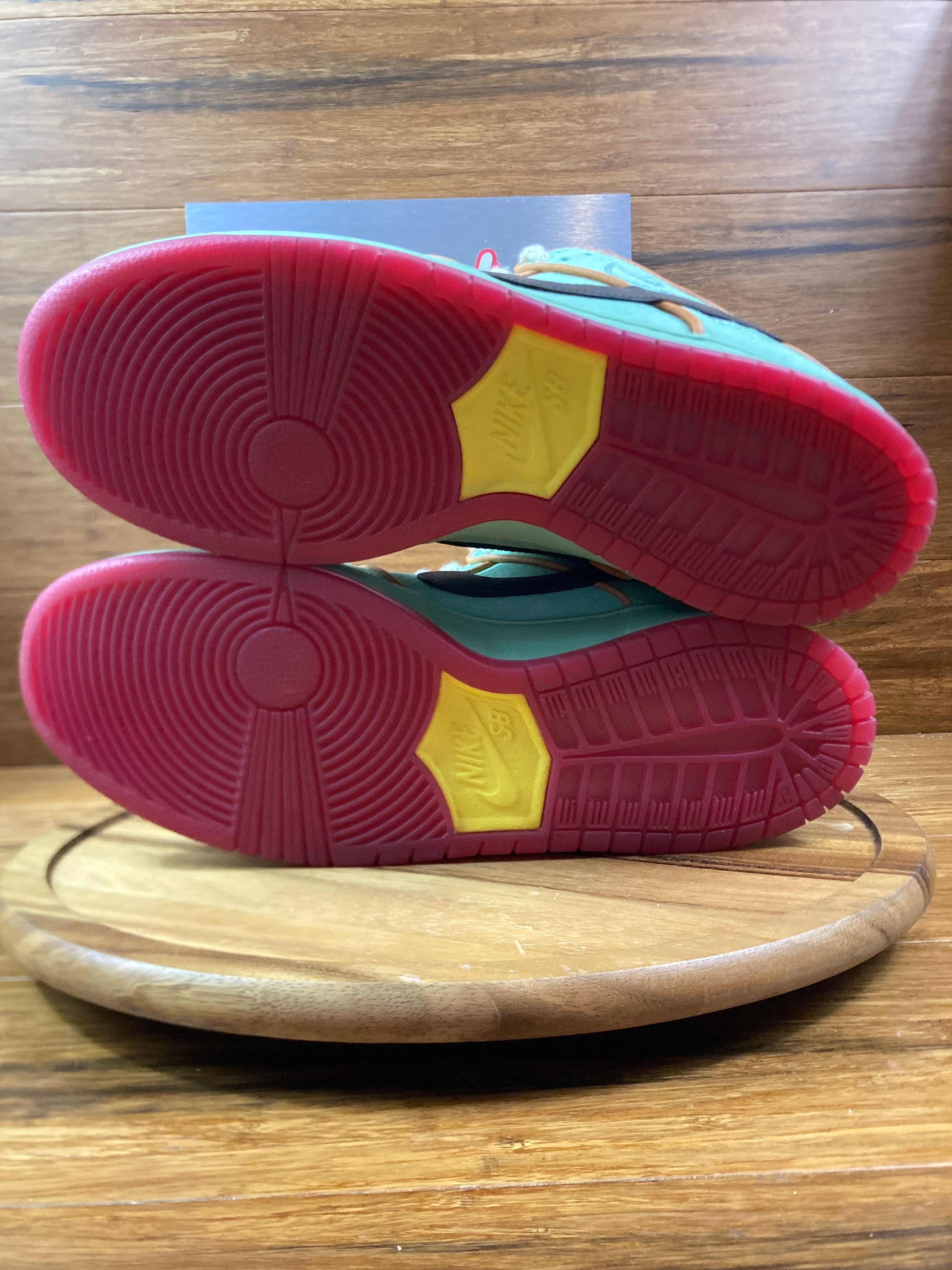 Nike SB Dunk Low Rodeo Tourmaline