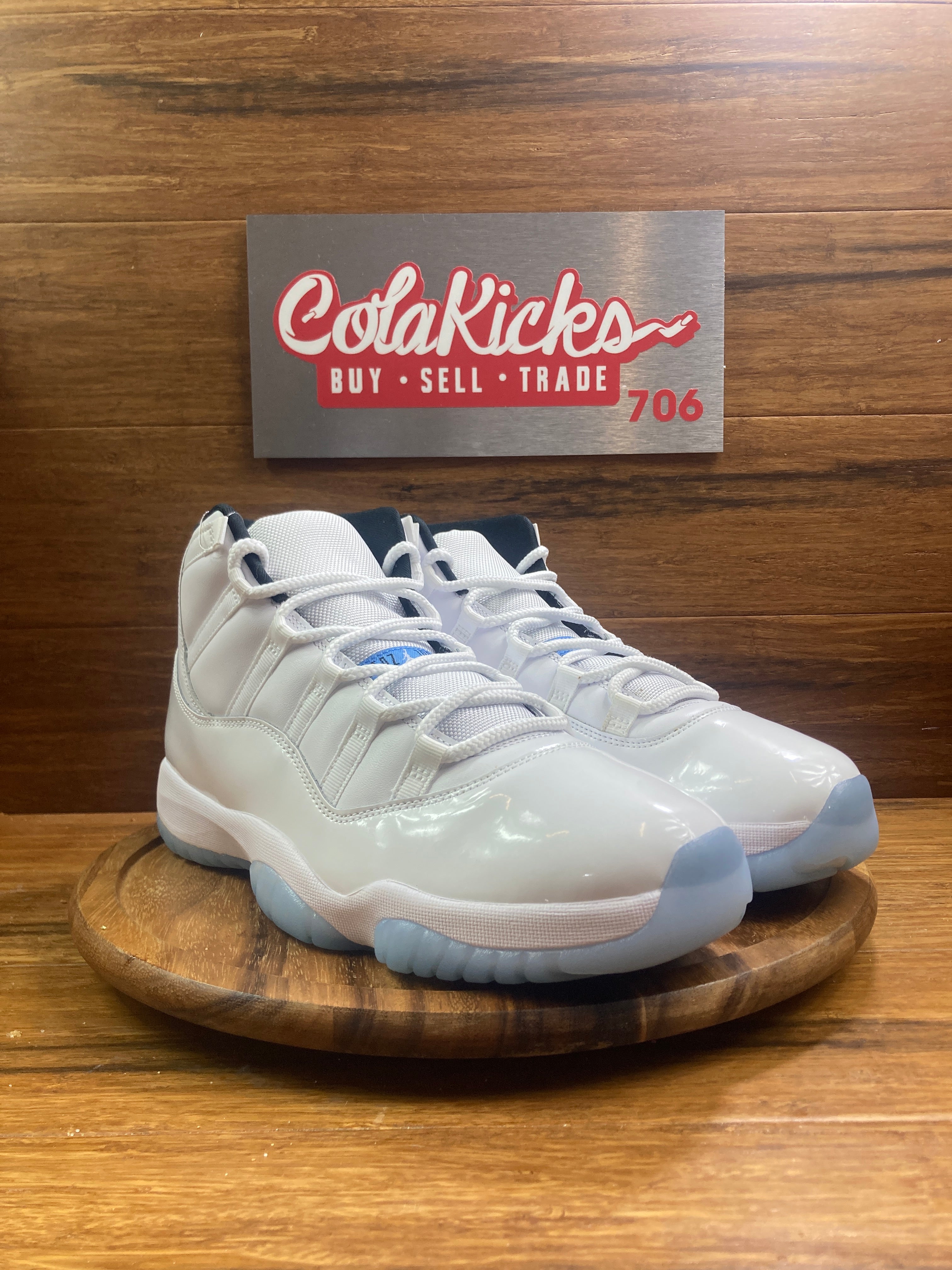 Jordan 11 Retro Legend Blue (2024)