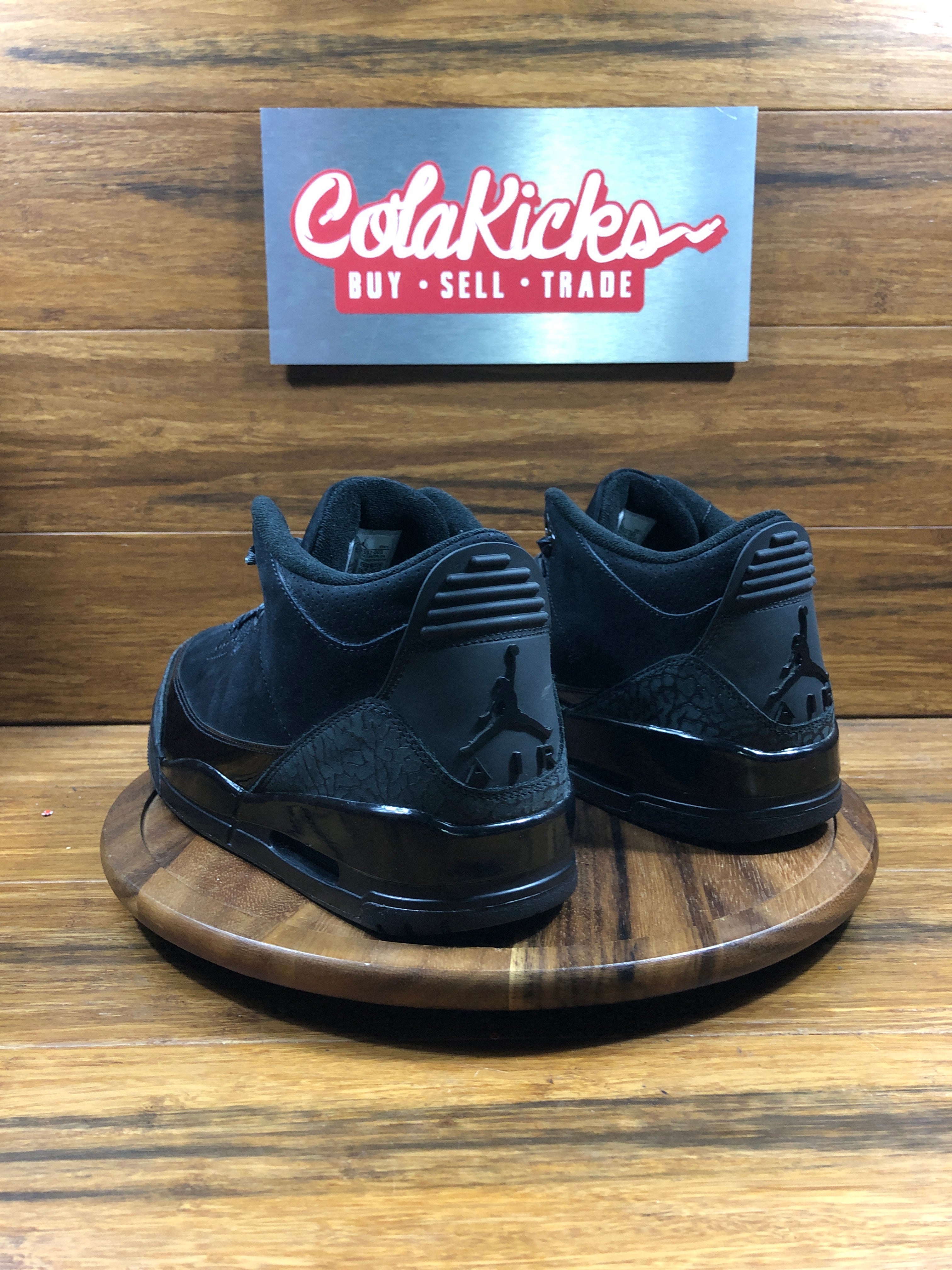Jordan 3 Retro Black Cat (2025)
