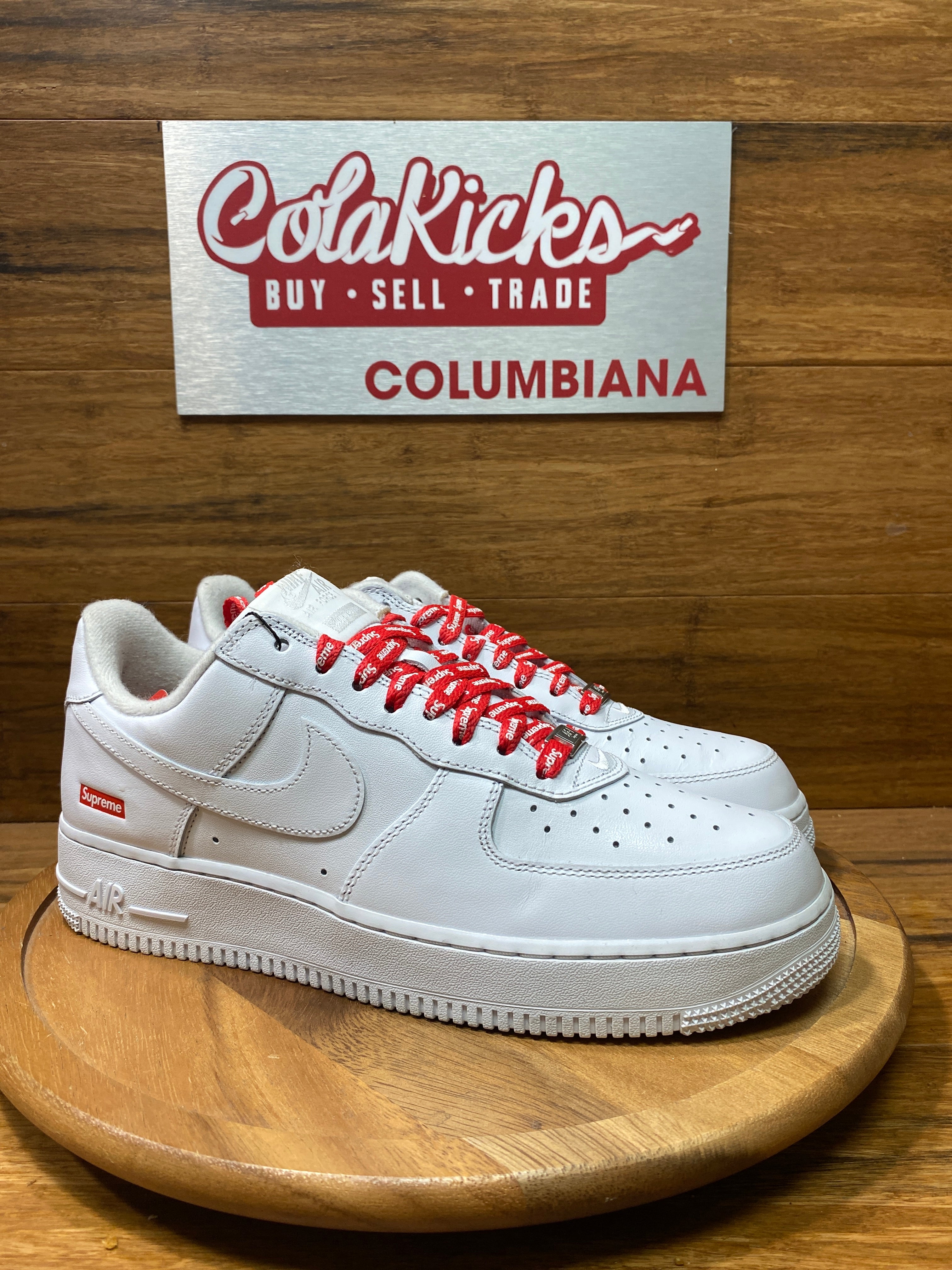 Nike Air Force 1 Low Supreme White