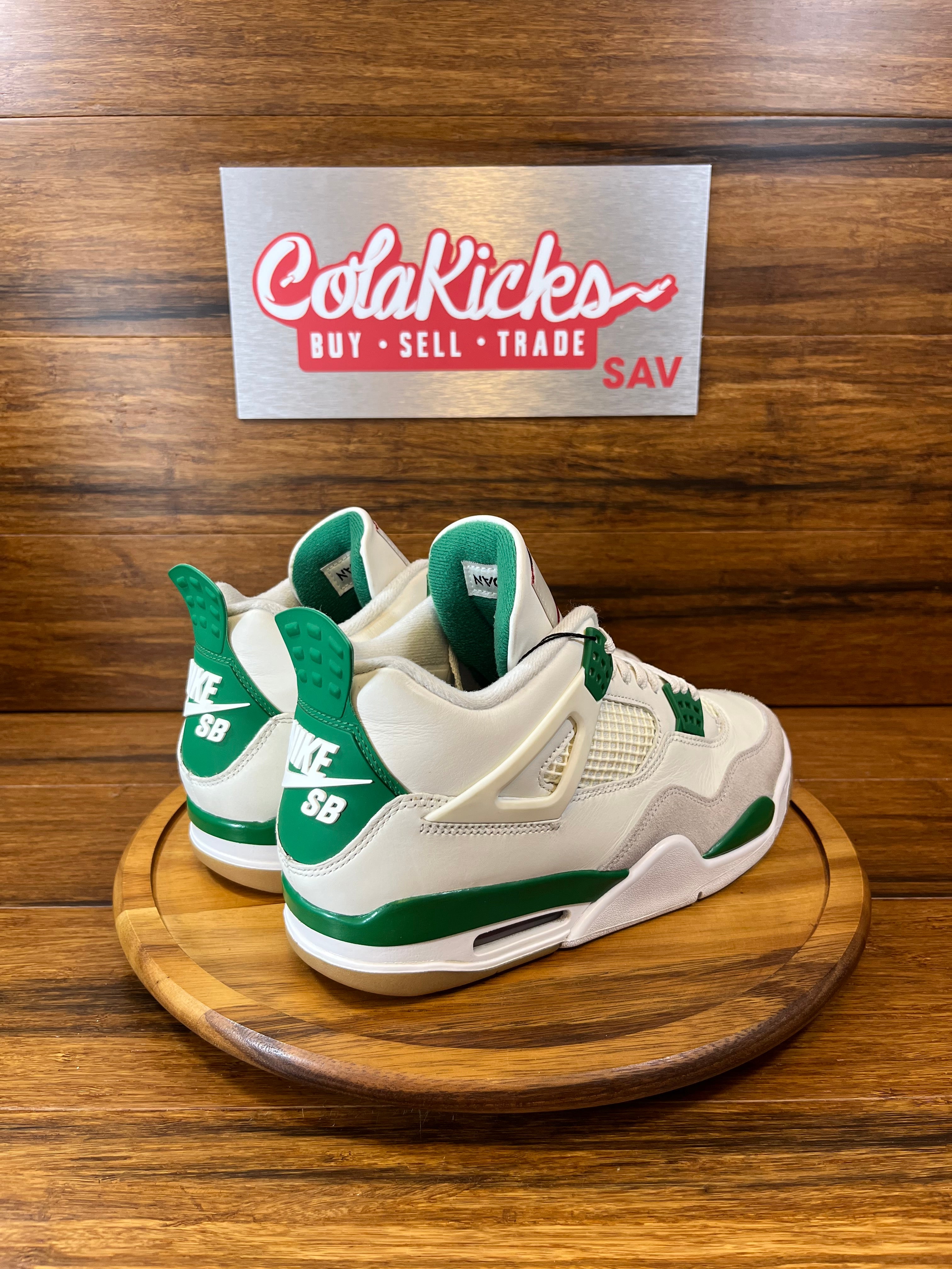 Jordan 4 Retro SB Pine Green