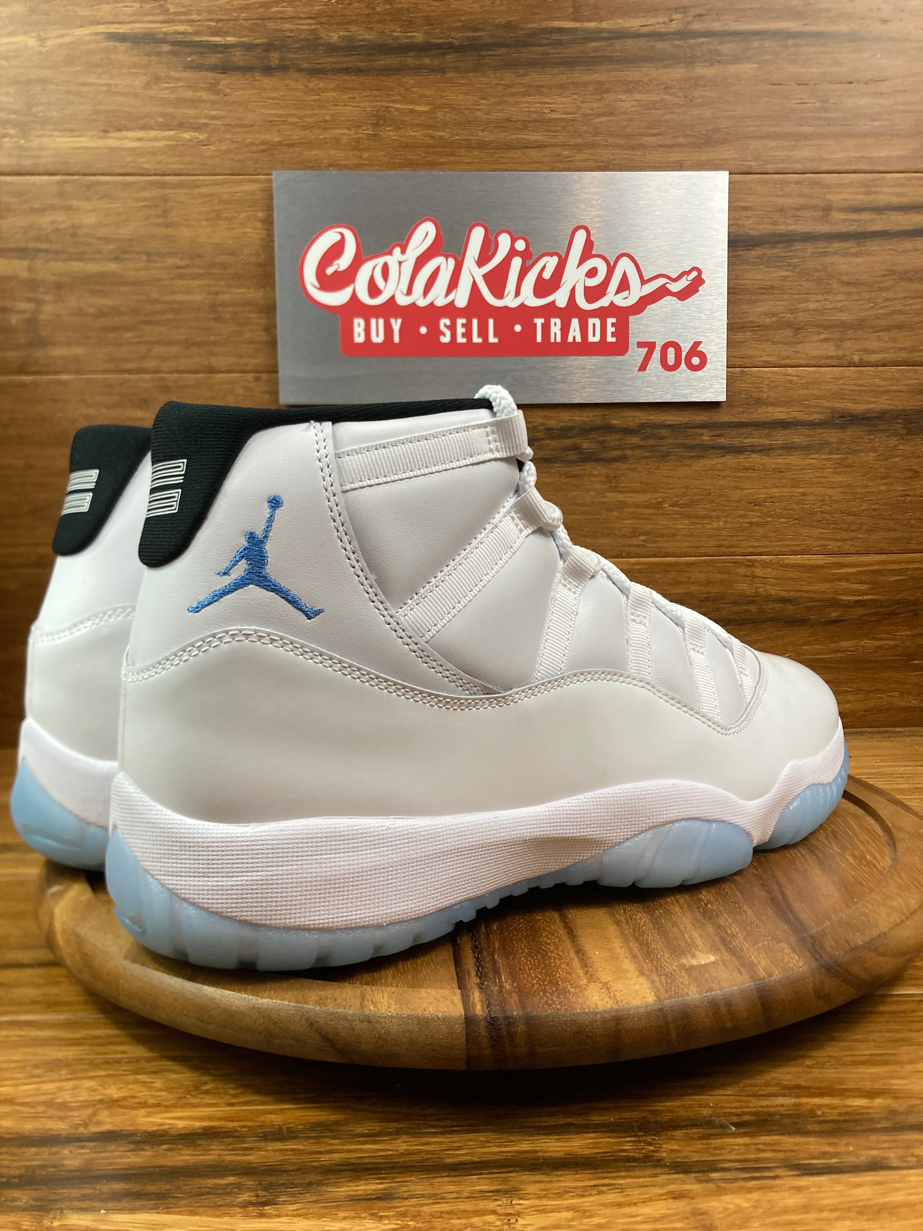 Jordan 11 Retro Legend Blue (2024)