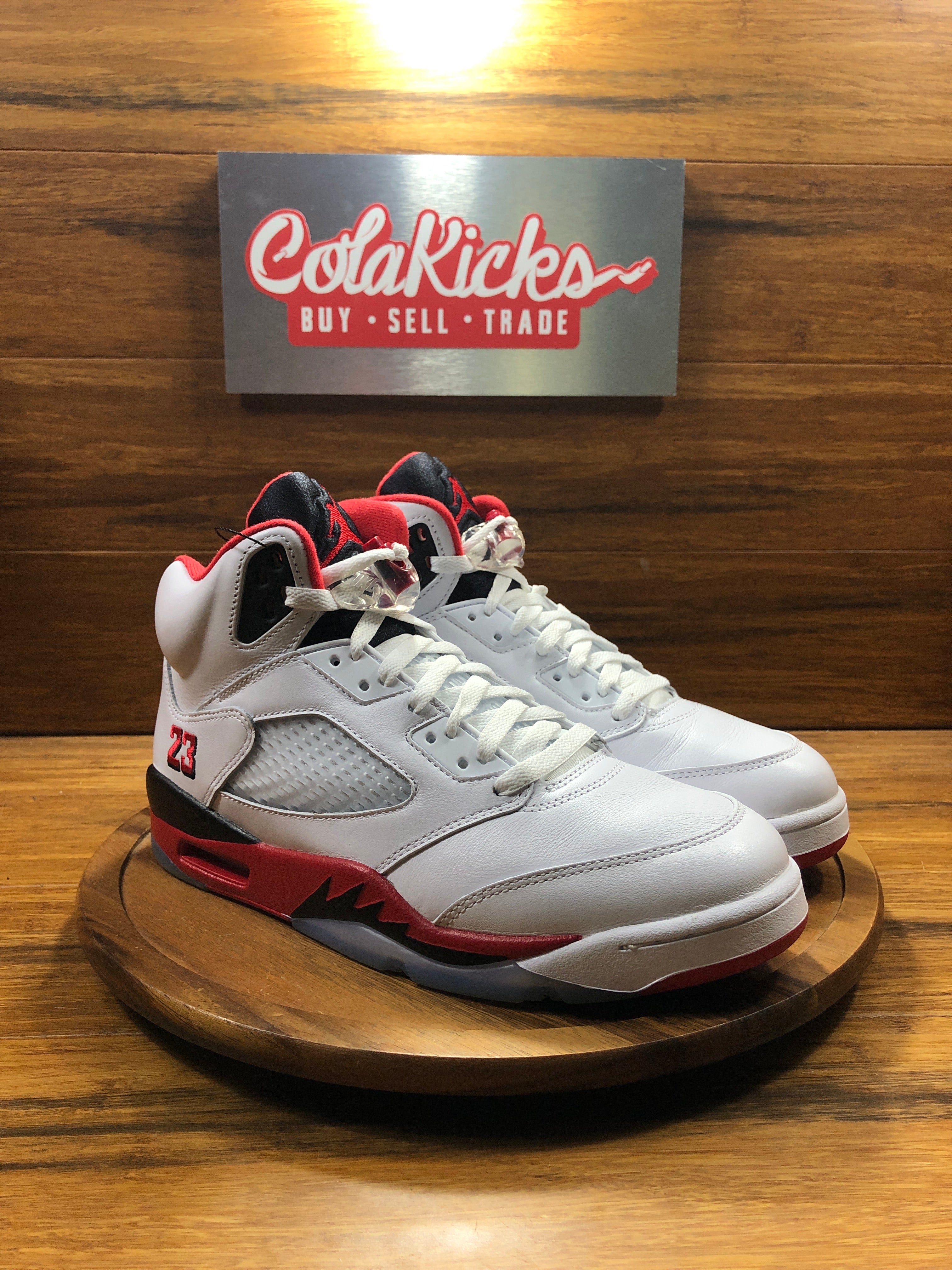 Jordan 5 Retro Fire Red Black Tongue (2025)