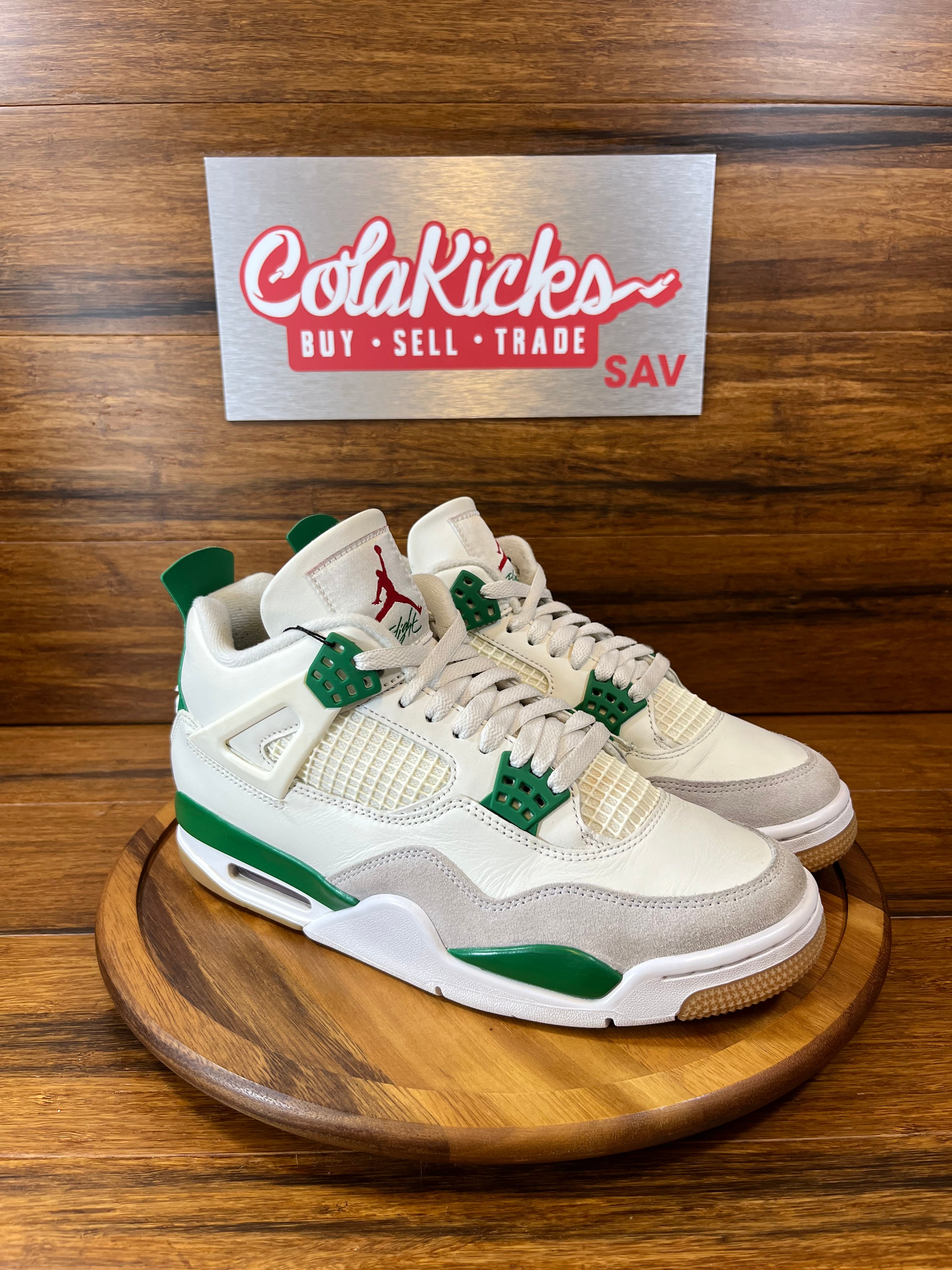 Jordan 4 Retro SB Pine Green