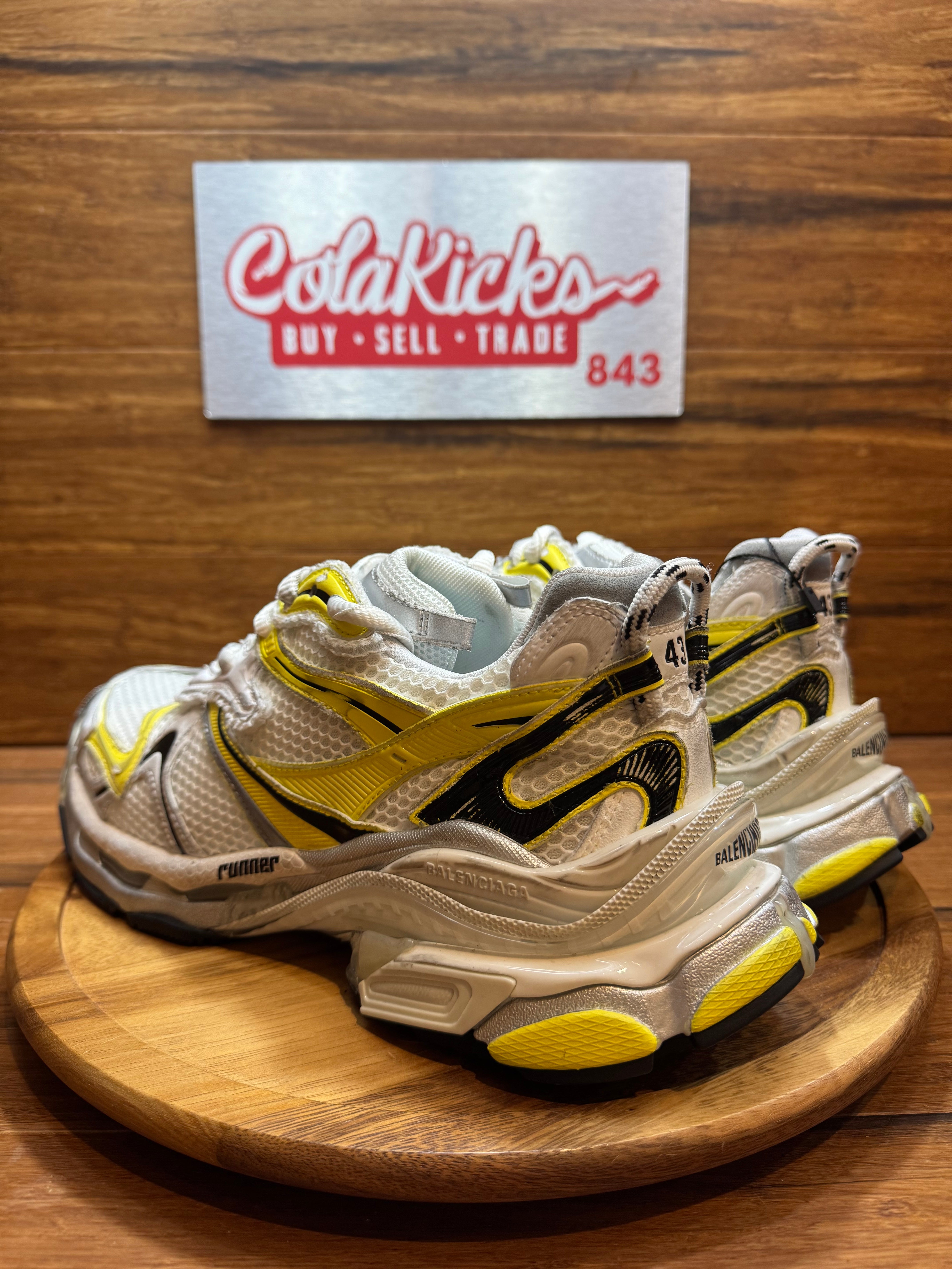 BALENCIAGA RUNNER 2.0 SNEAKER