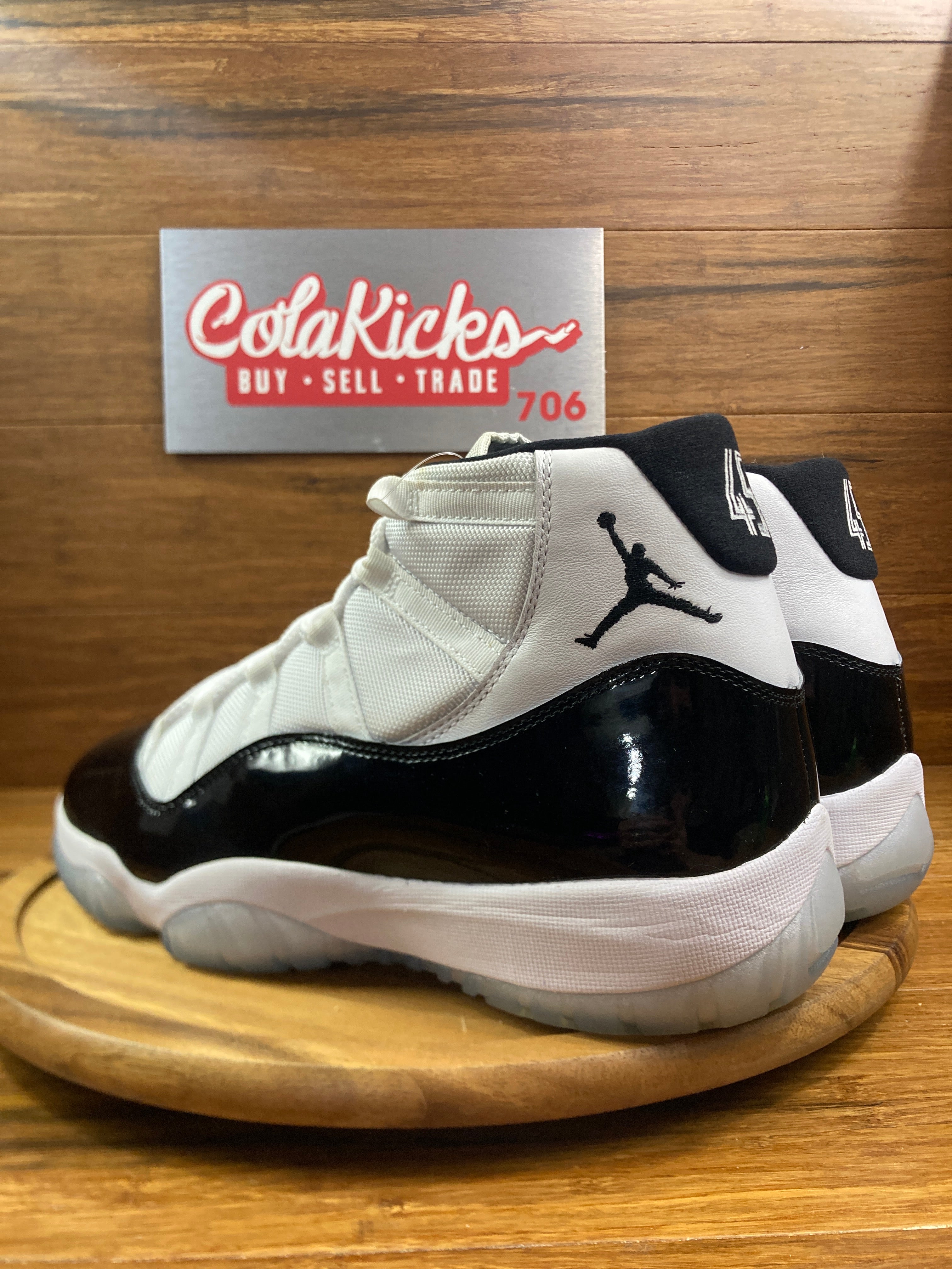 Jordan 11 Retro Concord (2018)