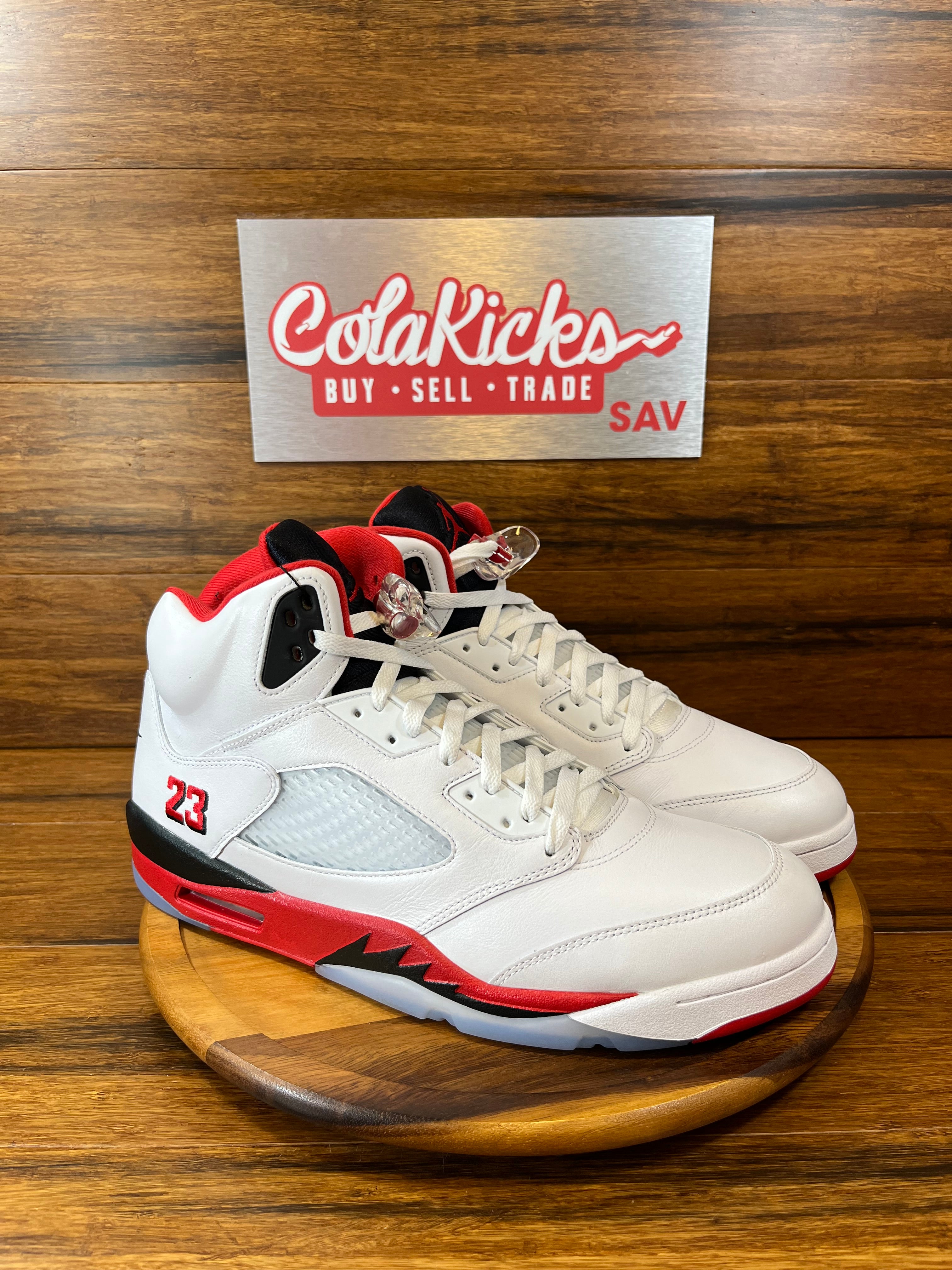 Jordan 5 Retro Fire Red Black Tongue (2025)