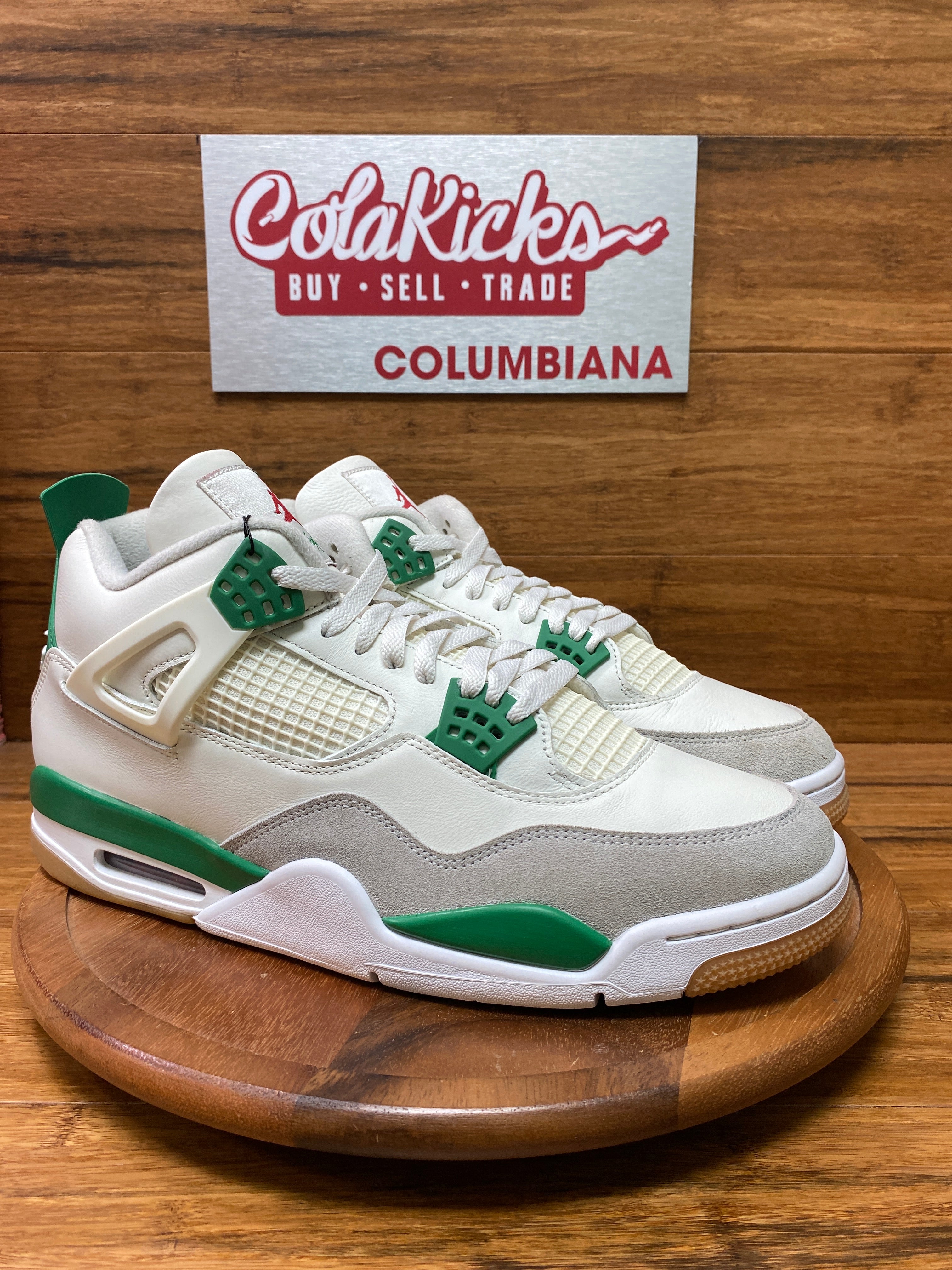 Jordan 4 Retro SB Pine Green