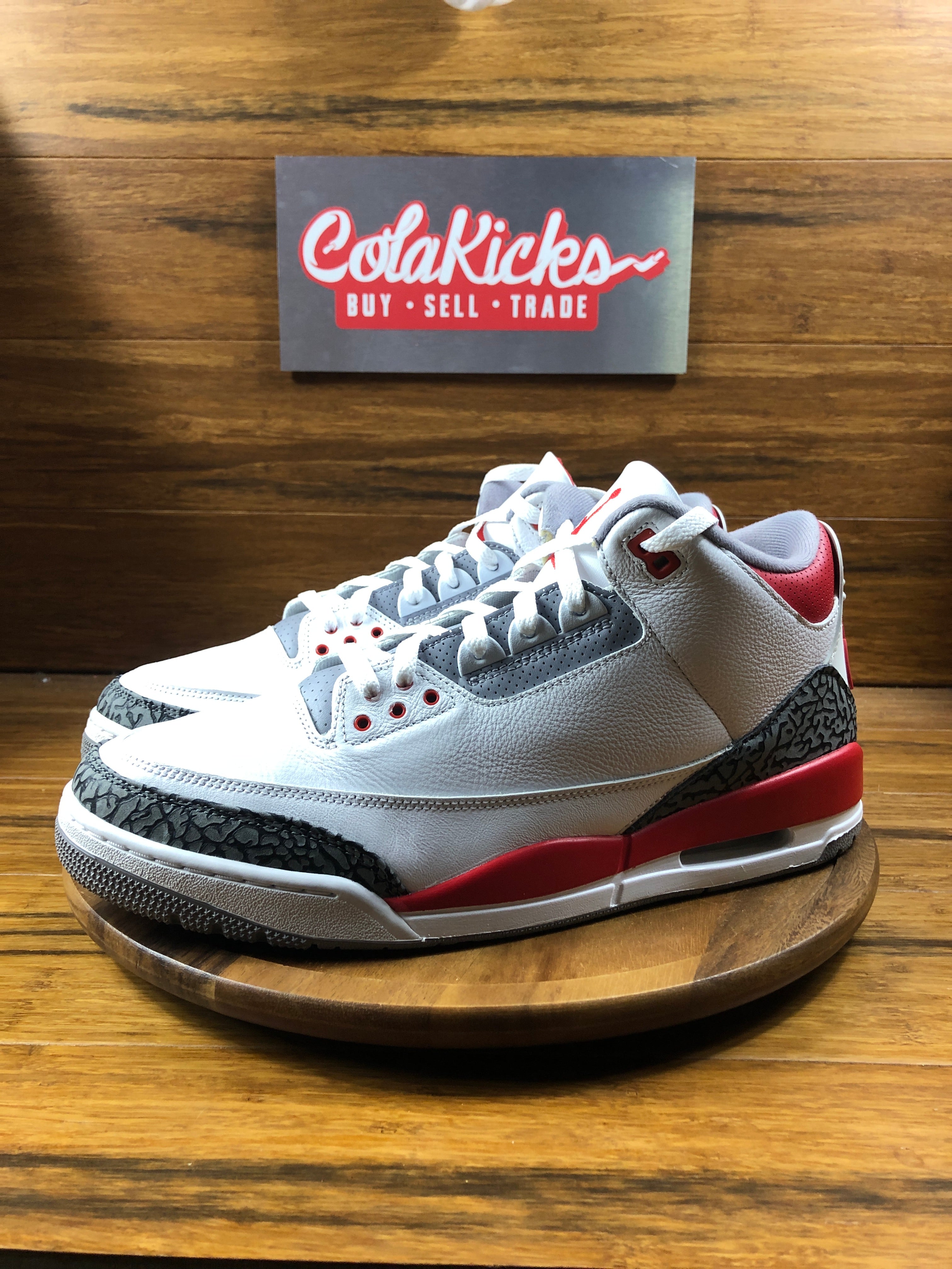 Jordan 3 Retro Fire Red (2022)