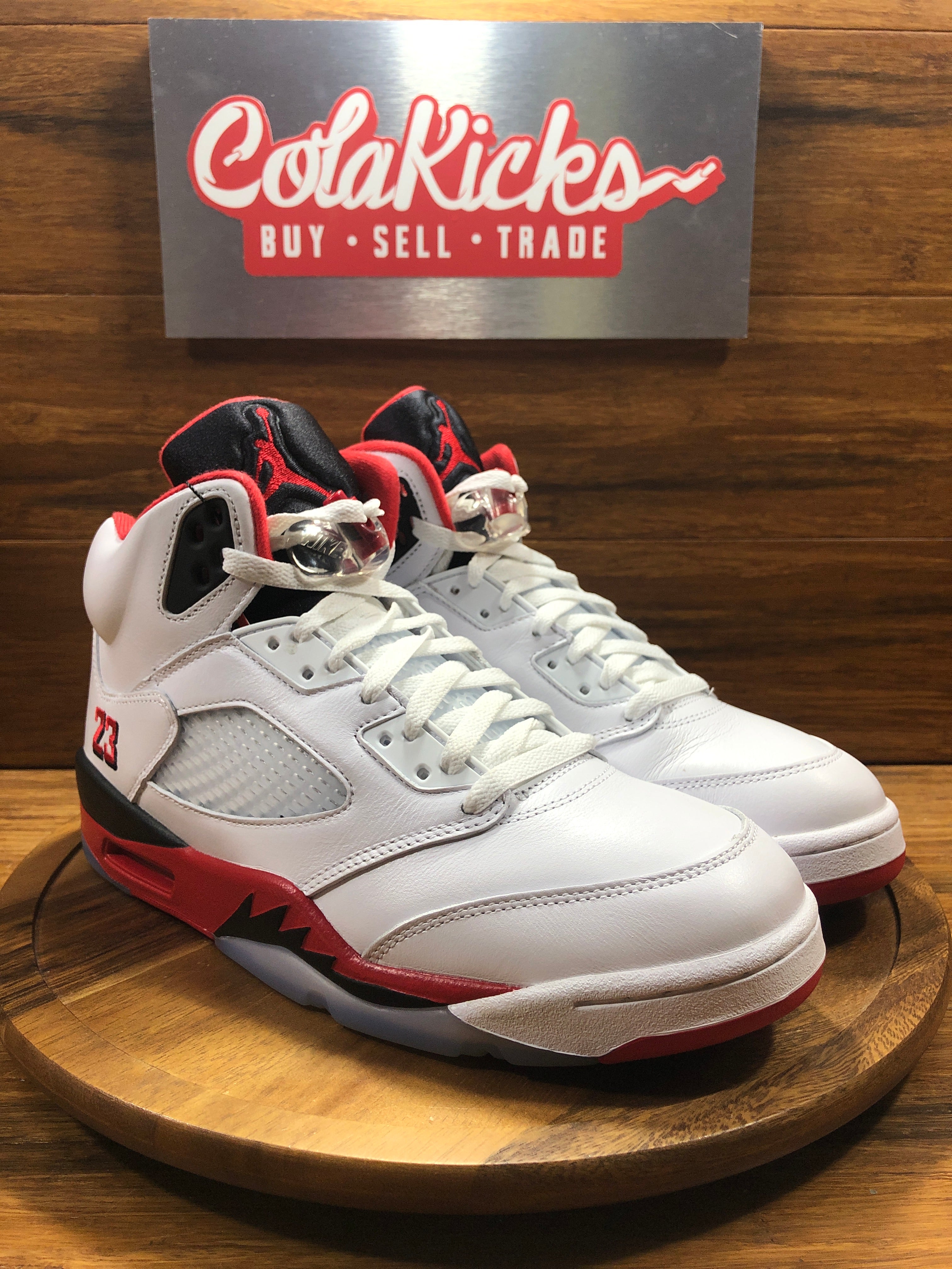 Jordan 5 Retro Fire Red Black Tongue (2025)