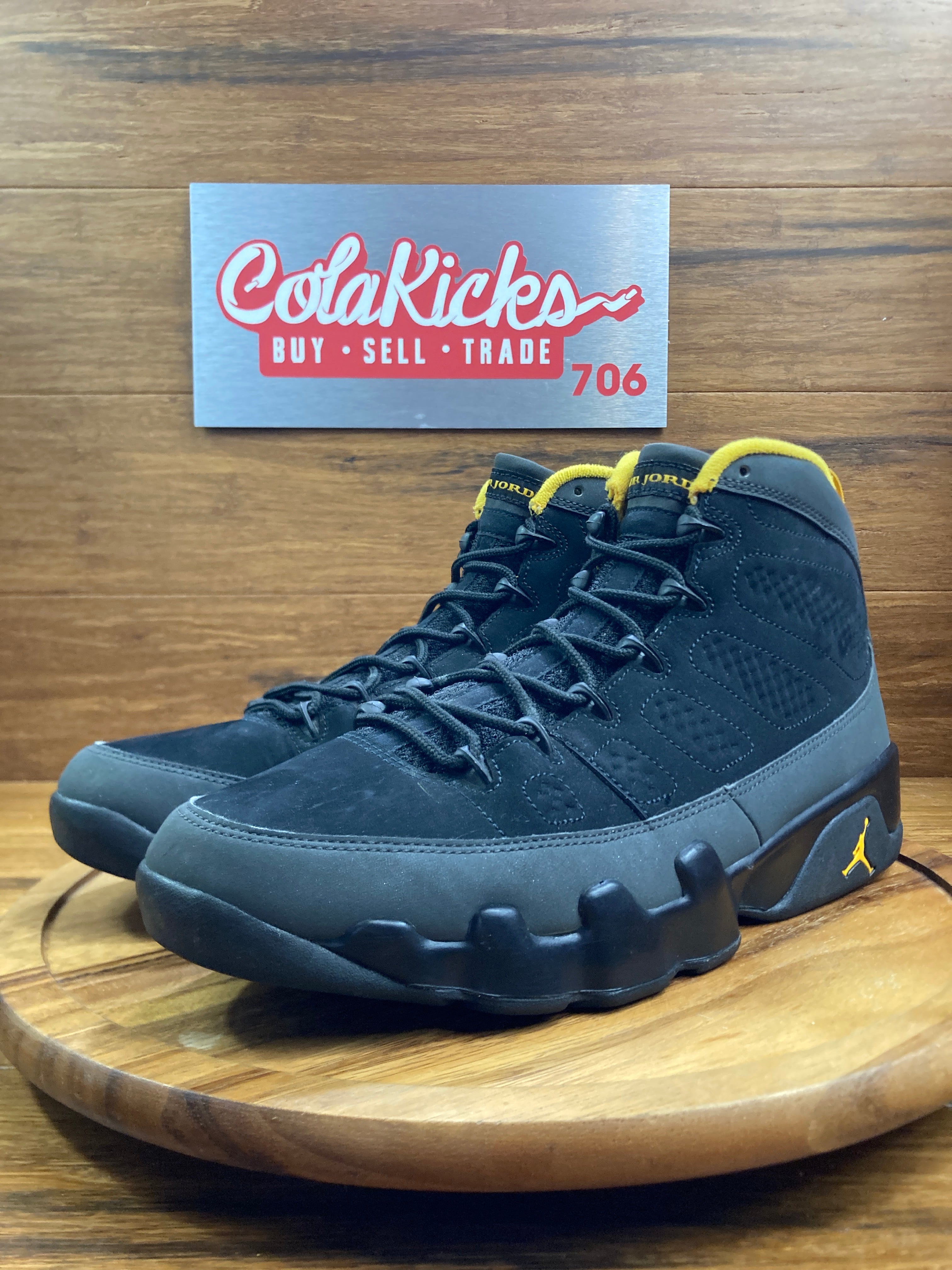 Jordan 9 Retro Dark Charcoal University Gold