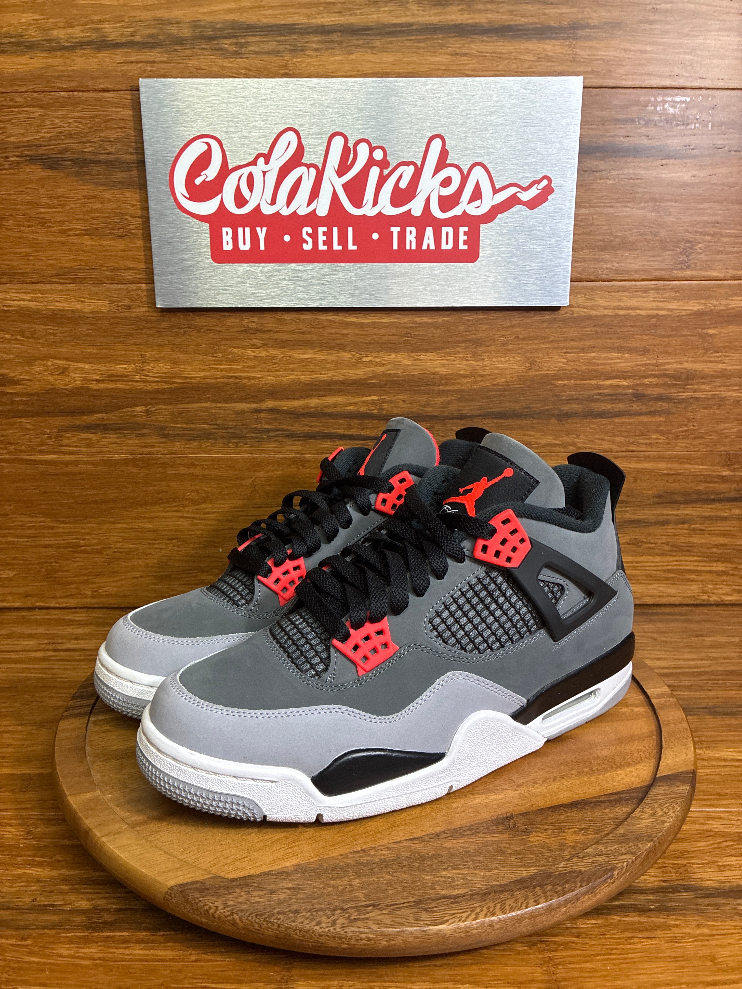 Jordan 4 Retro Infrared