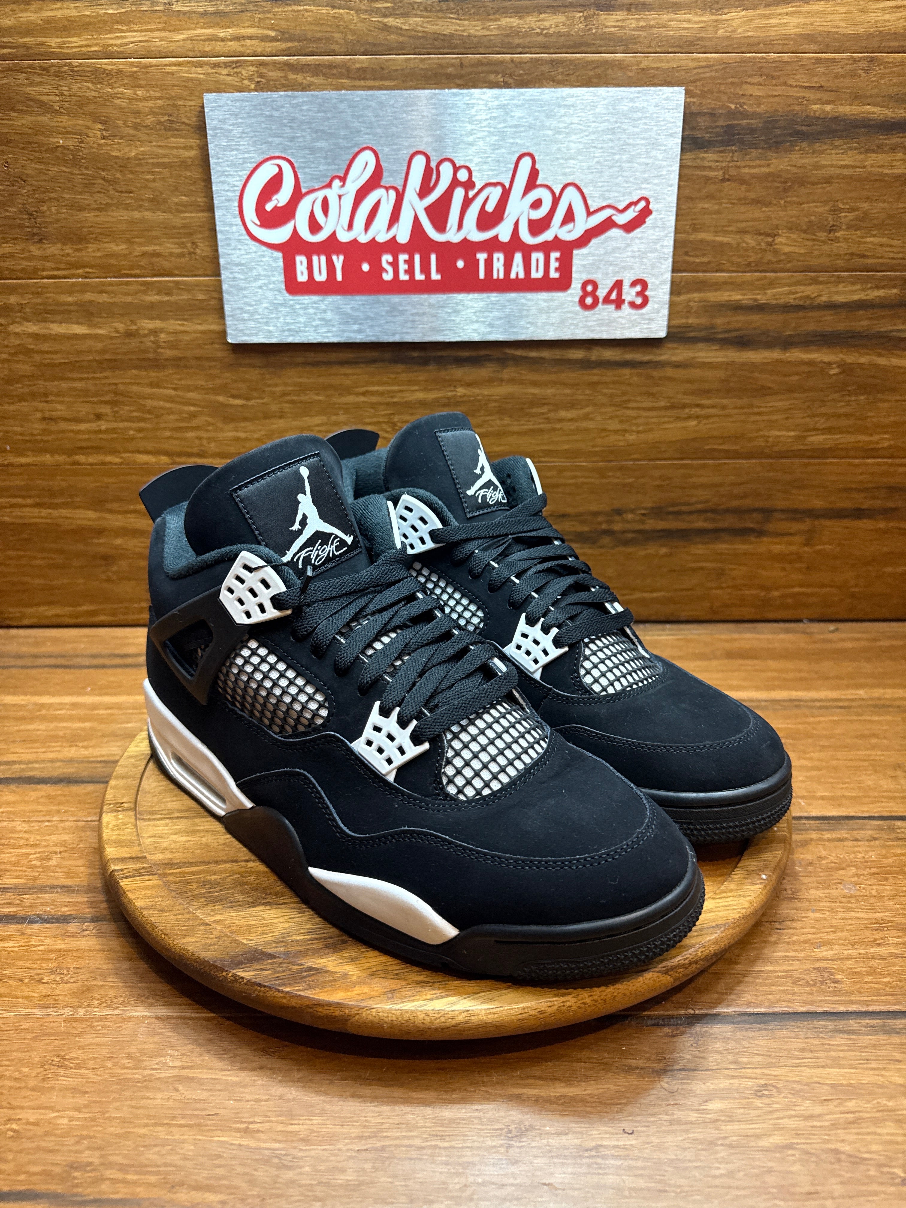 Jordan 4 Retro White Thunder