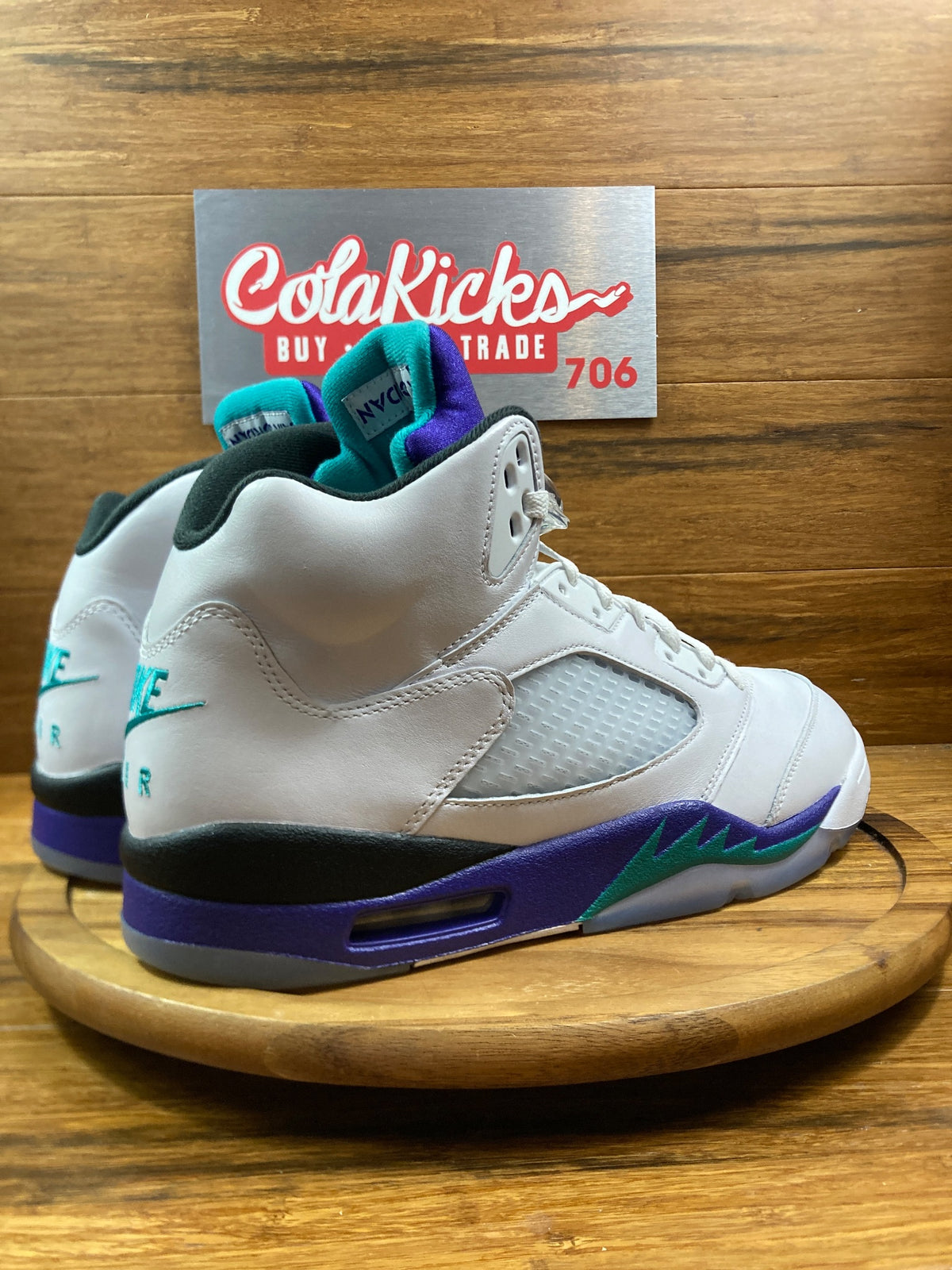 Jordan 5 Retro Grape (2025)