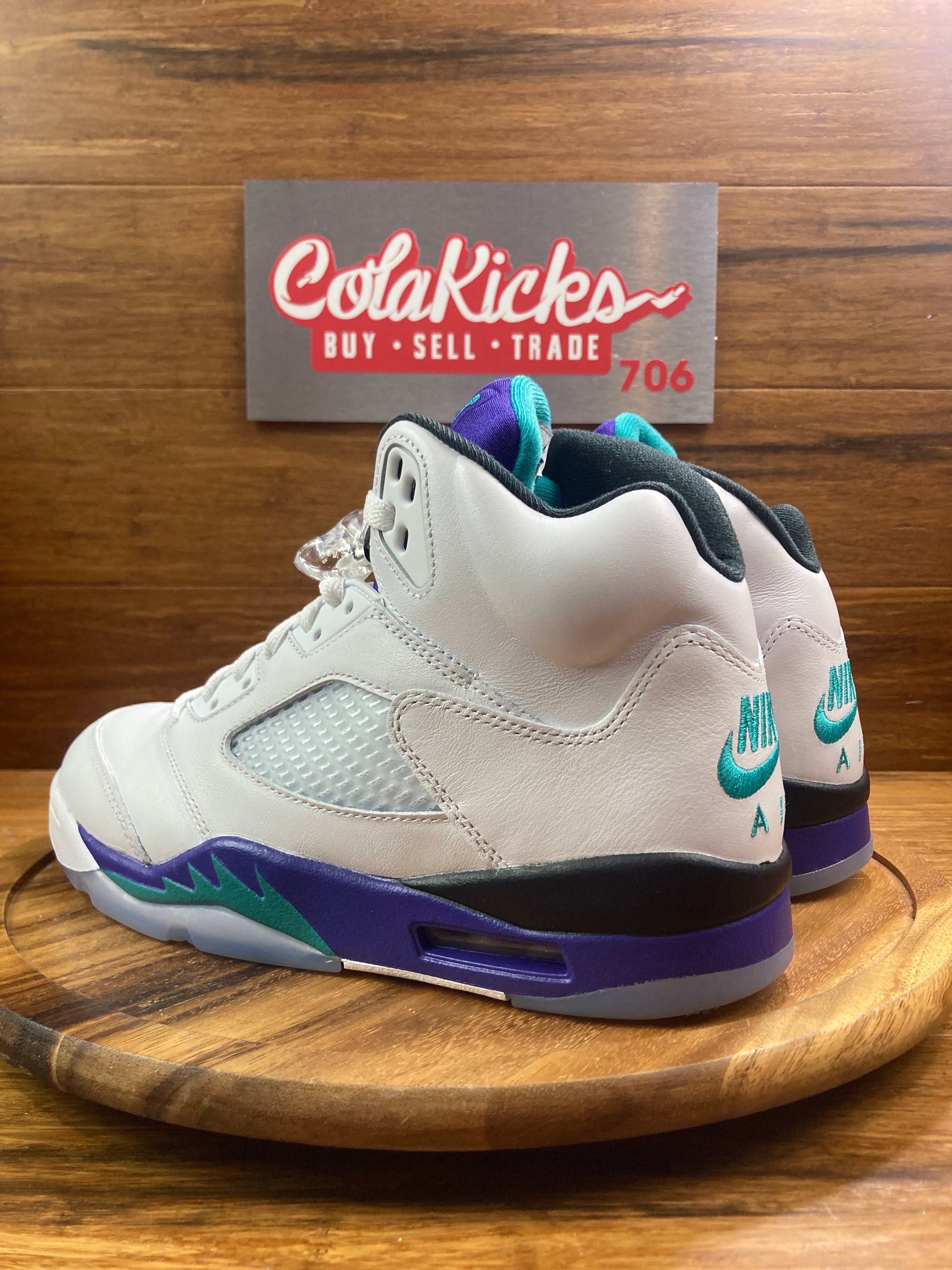 Jordan 5 Retro Grape (2025)