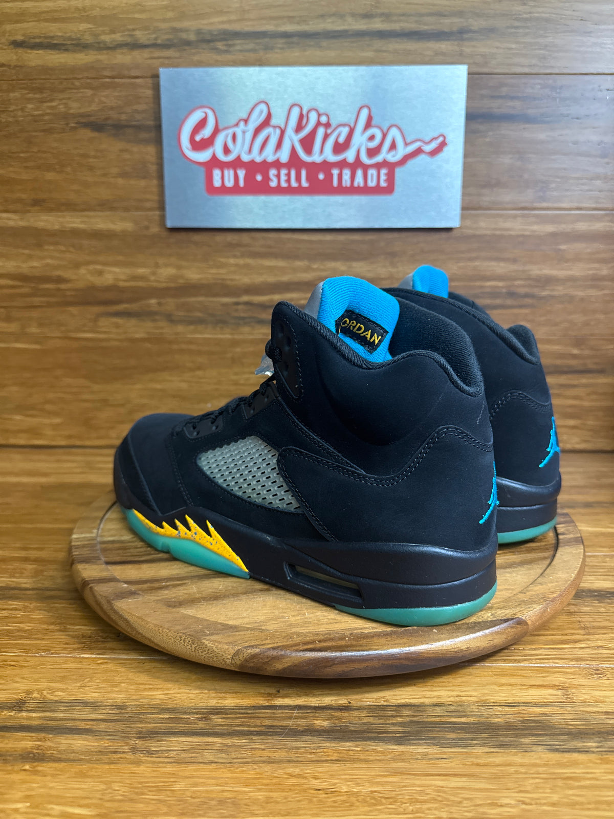 Jordan 5 Retro Aqua