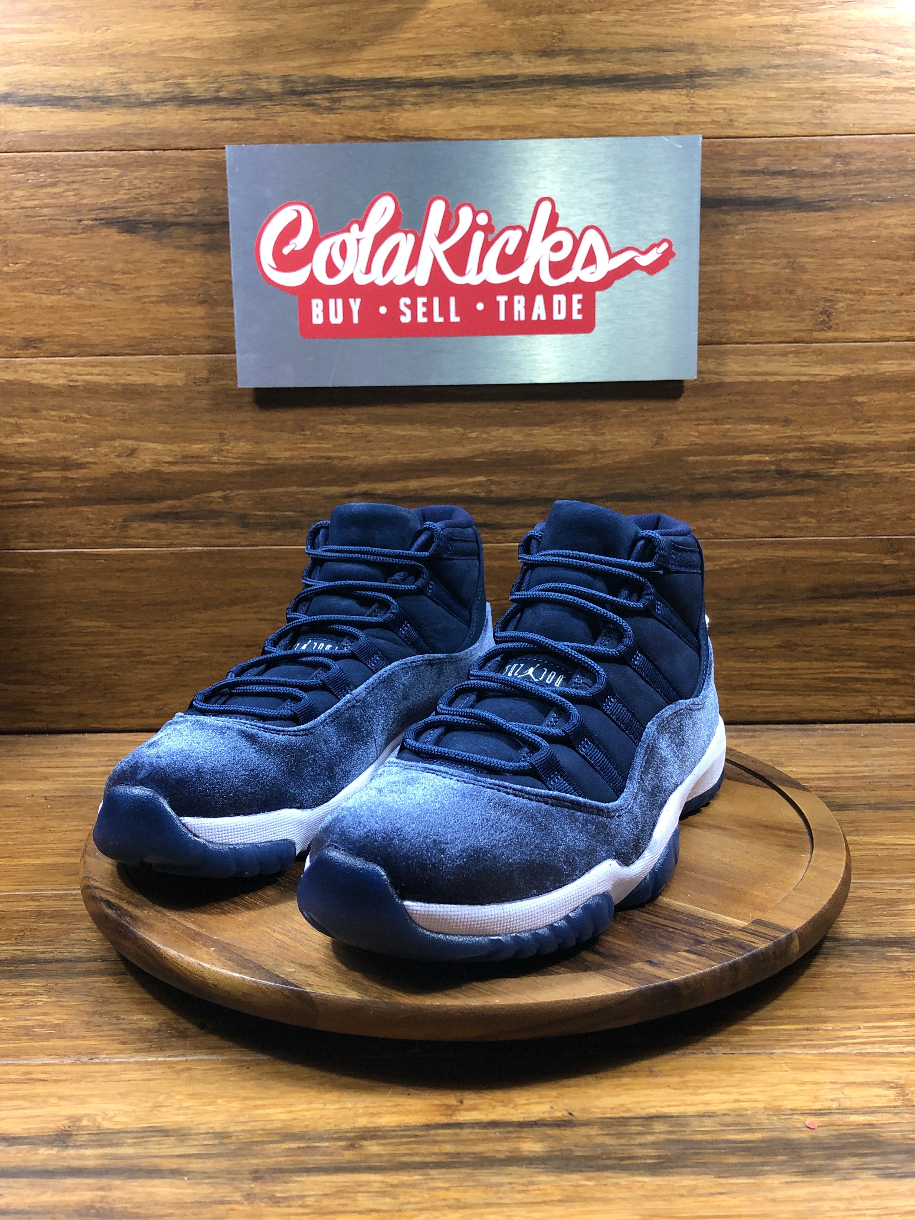 Jordan 11 Retro Midnight Navy (Women's)