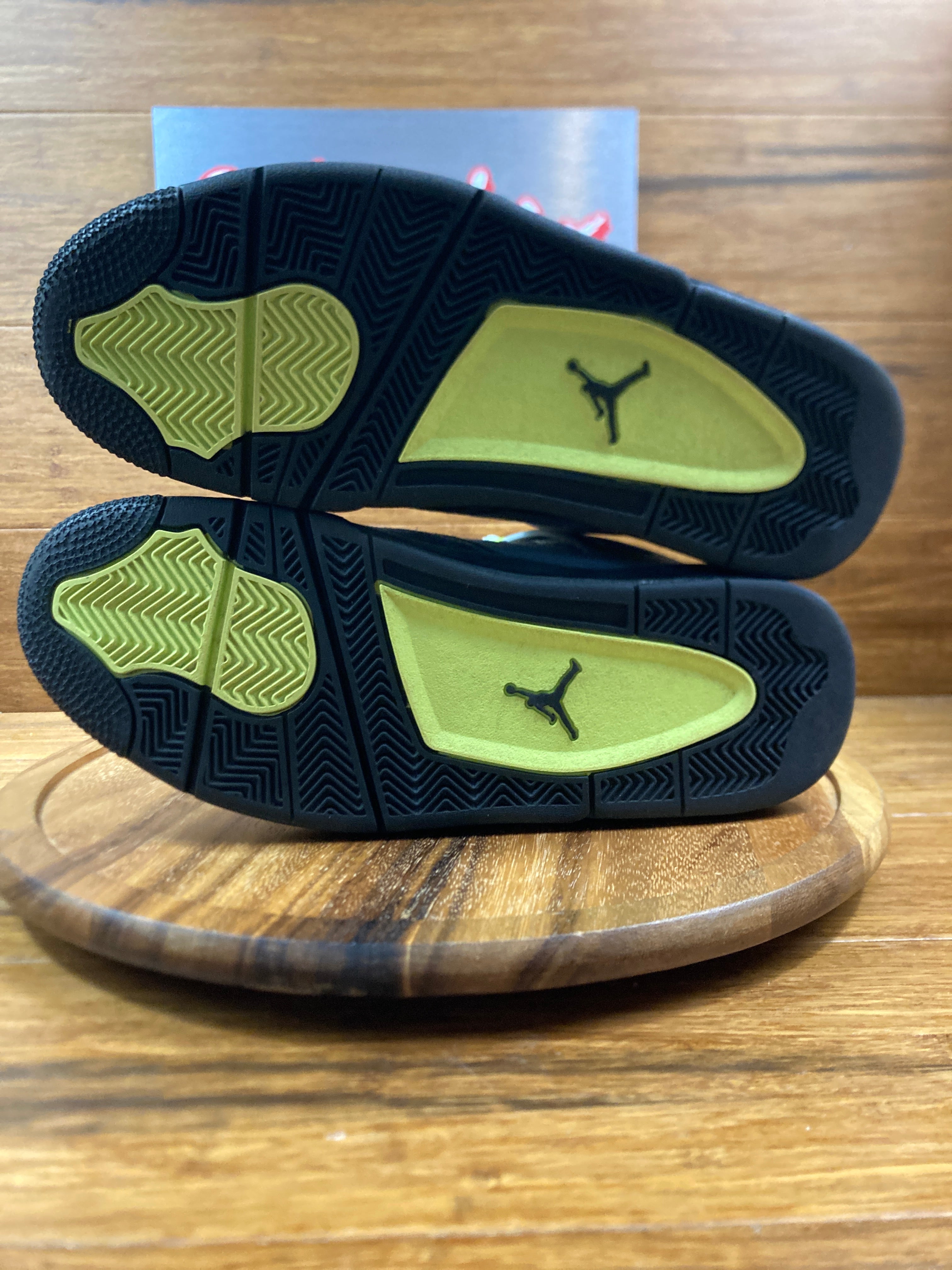 Jordan 4 Retro SE 95 Neon