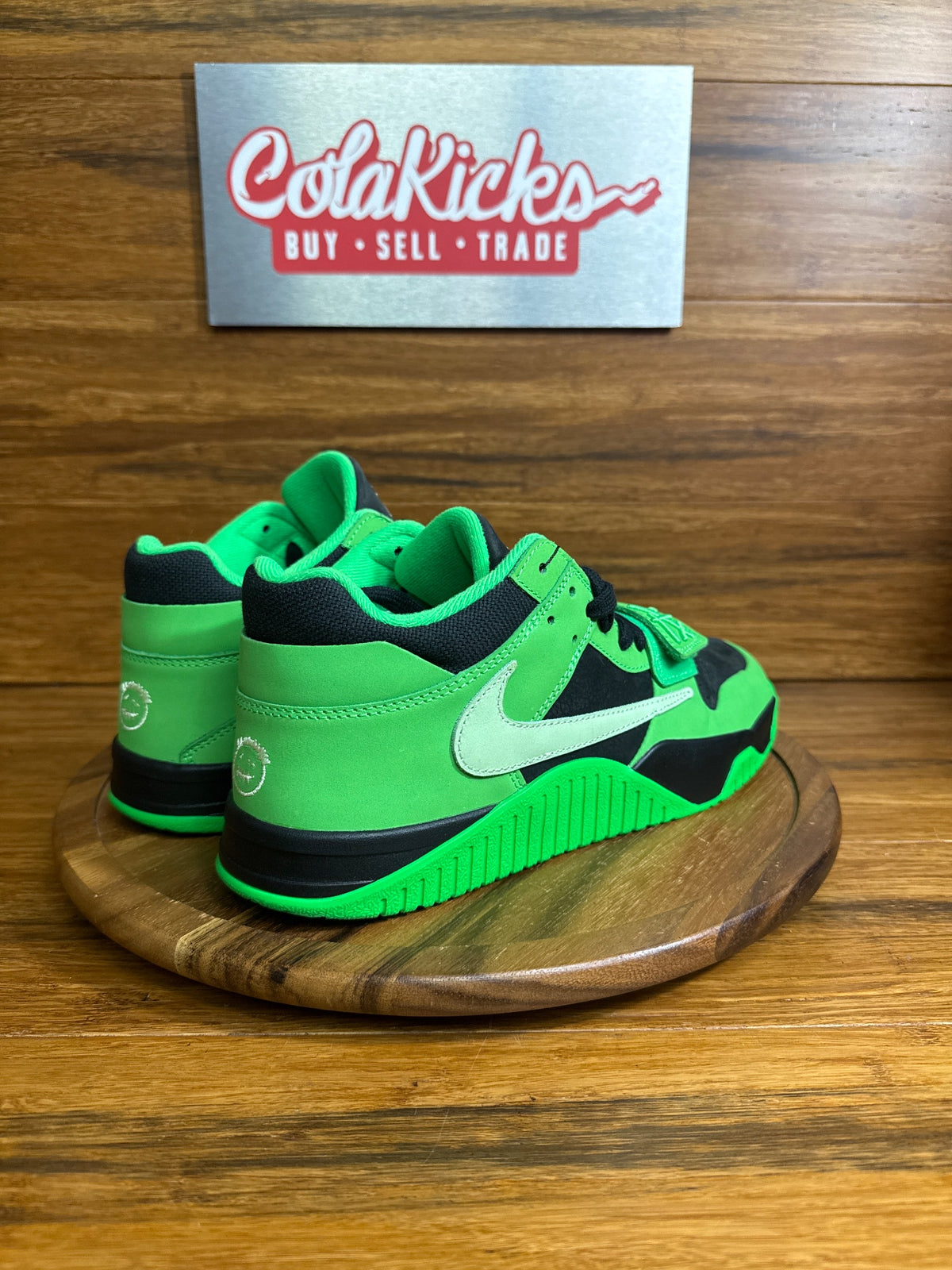 Jordan CJ1 T-Rexx Travis Scott Green Spark
