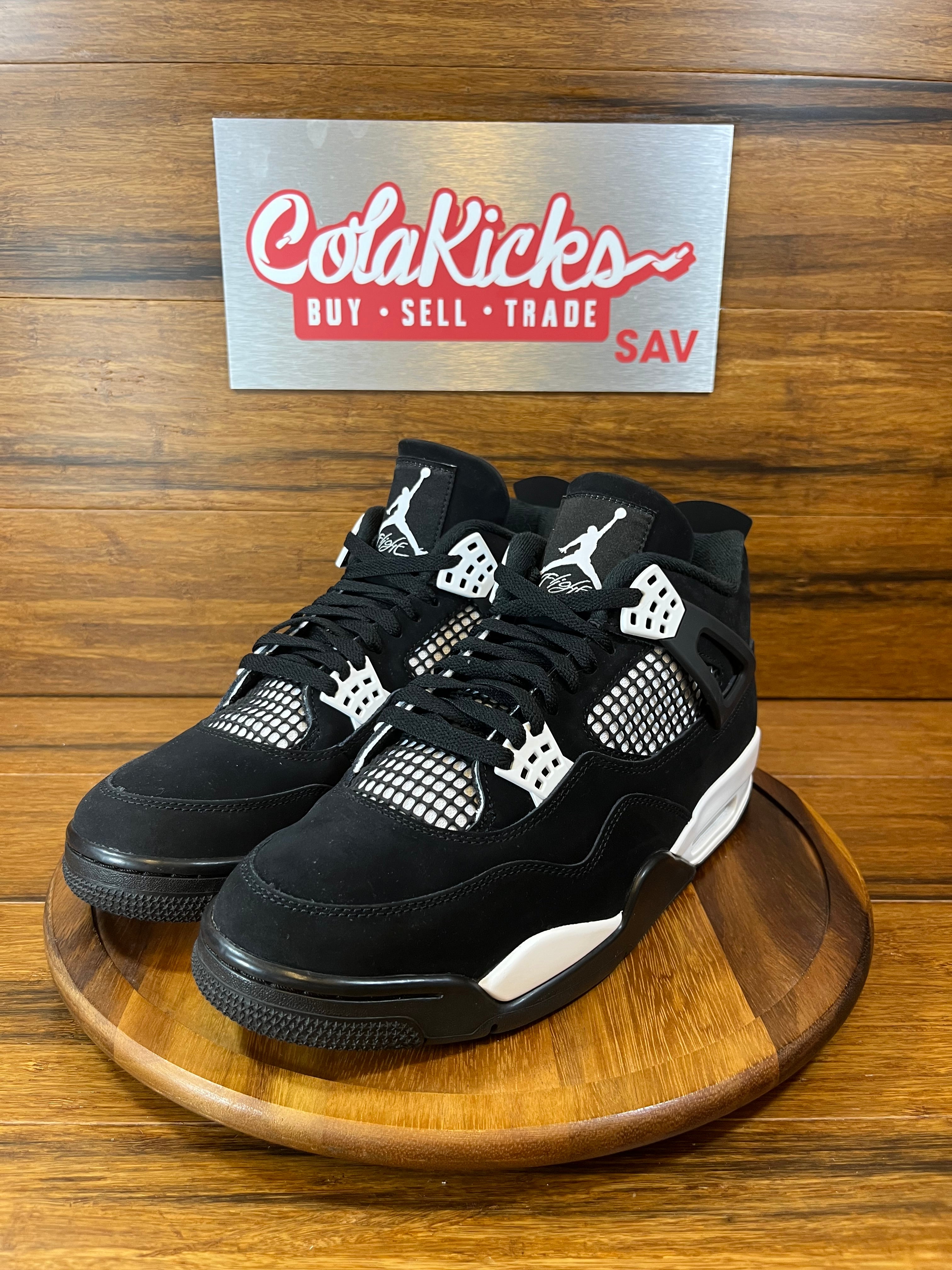 Jordan 4 Retro White Thunder