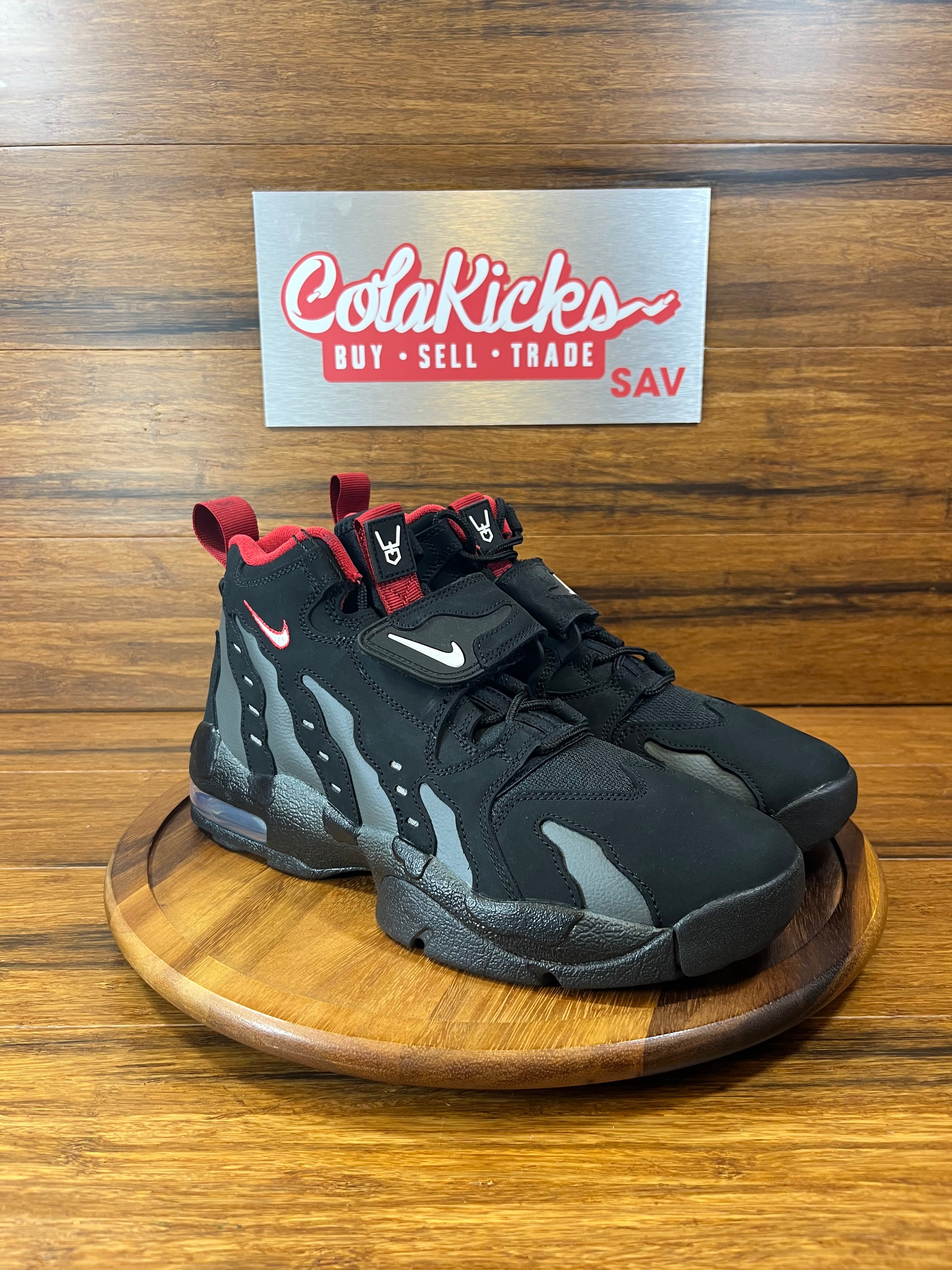 Nike Air DT Max '96 Falcons