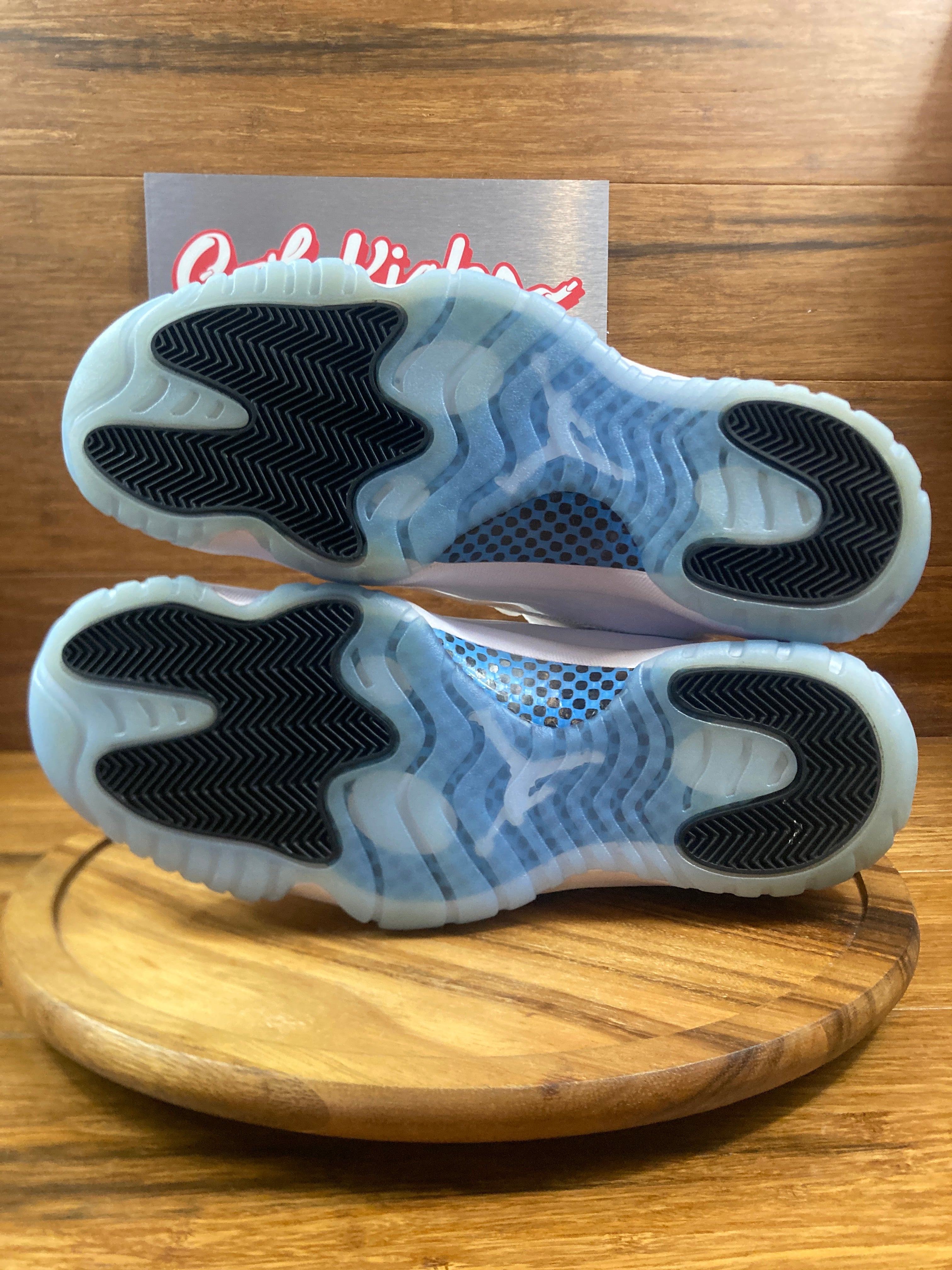 Jordan 11 Retro Legend Blue (2024)