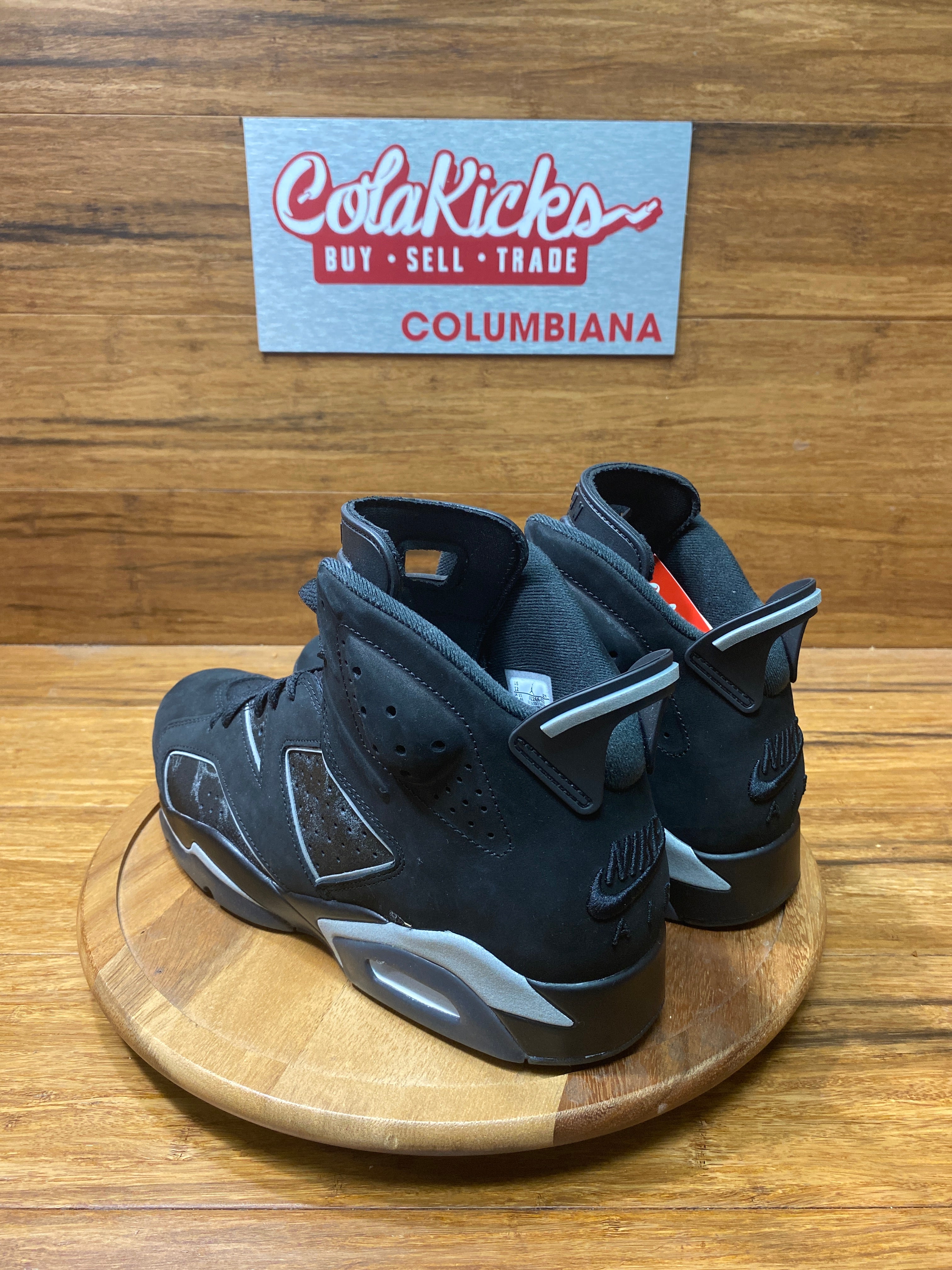 Jordan 6 Retro Cap and Gown
