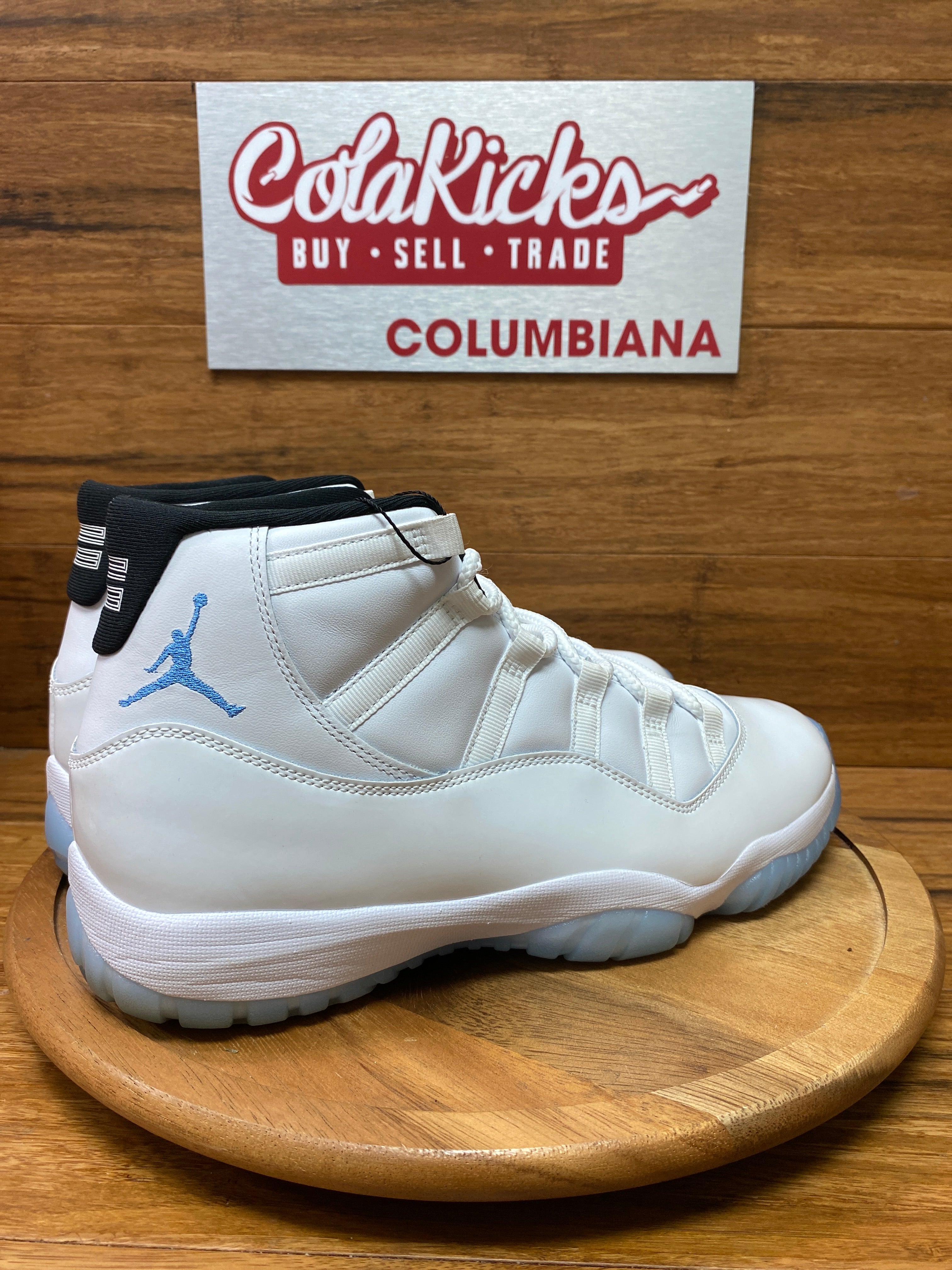 Jordan 11 Retro Legend Blue (2024)