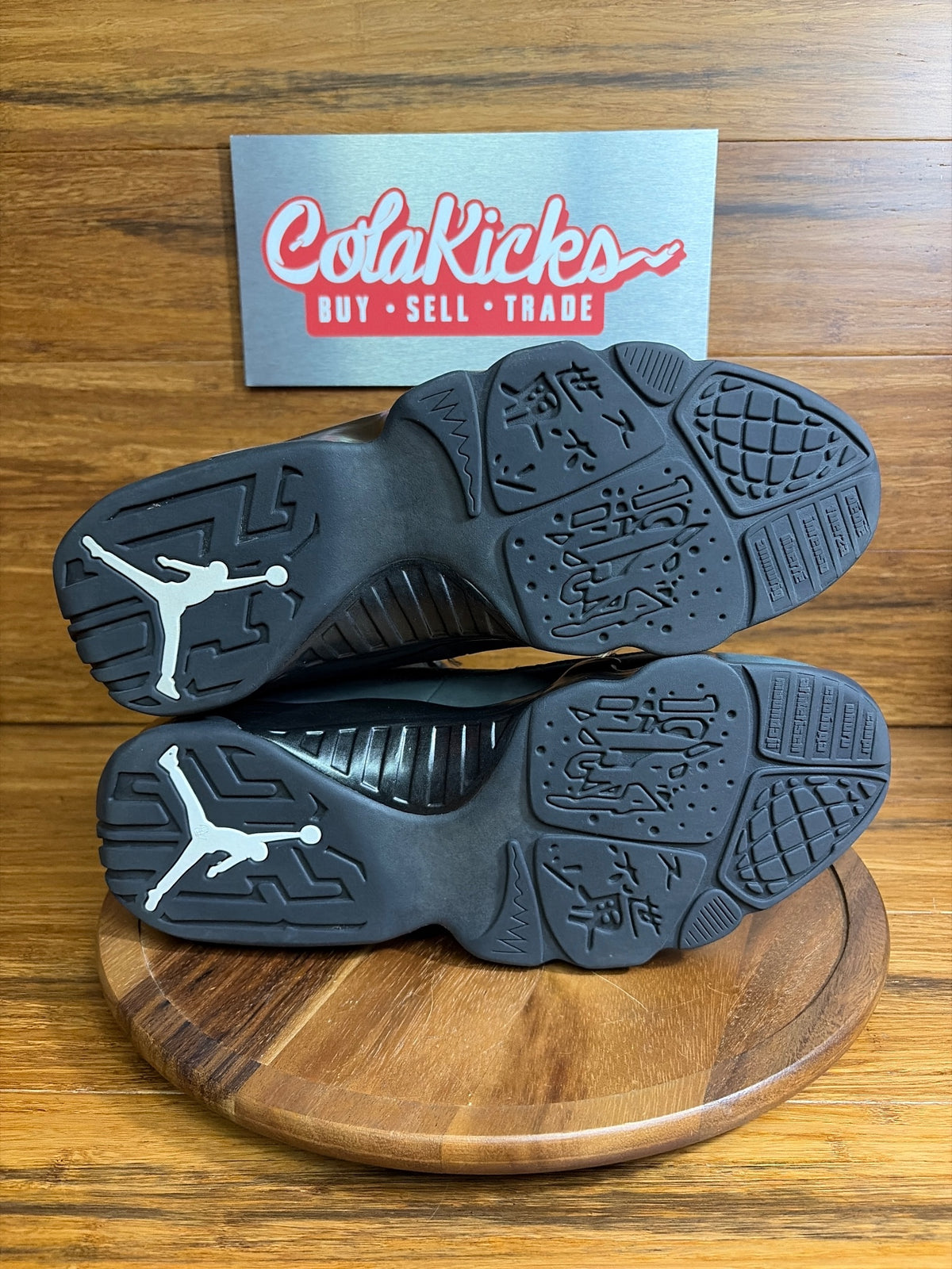 Jordan 9 Retro Anthracite