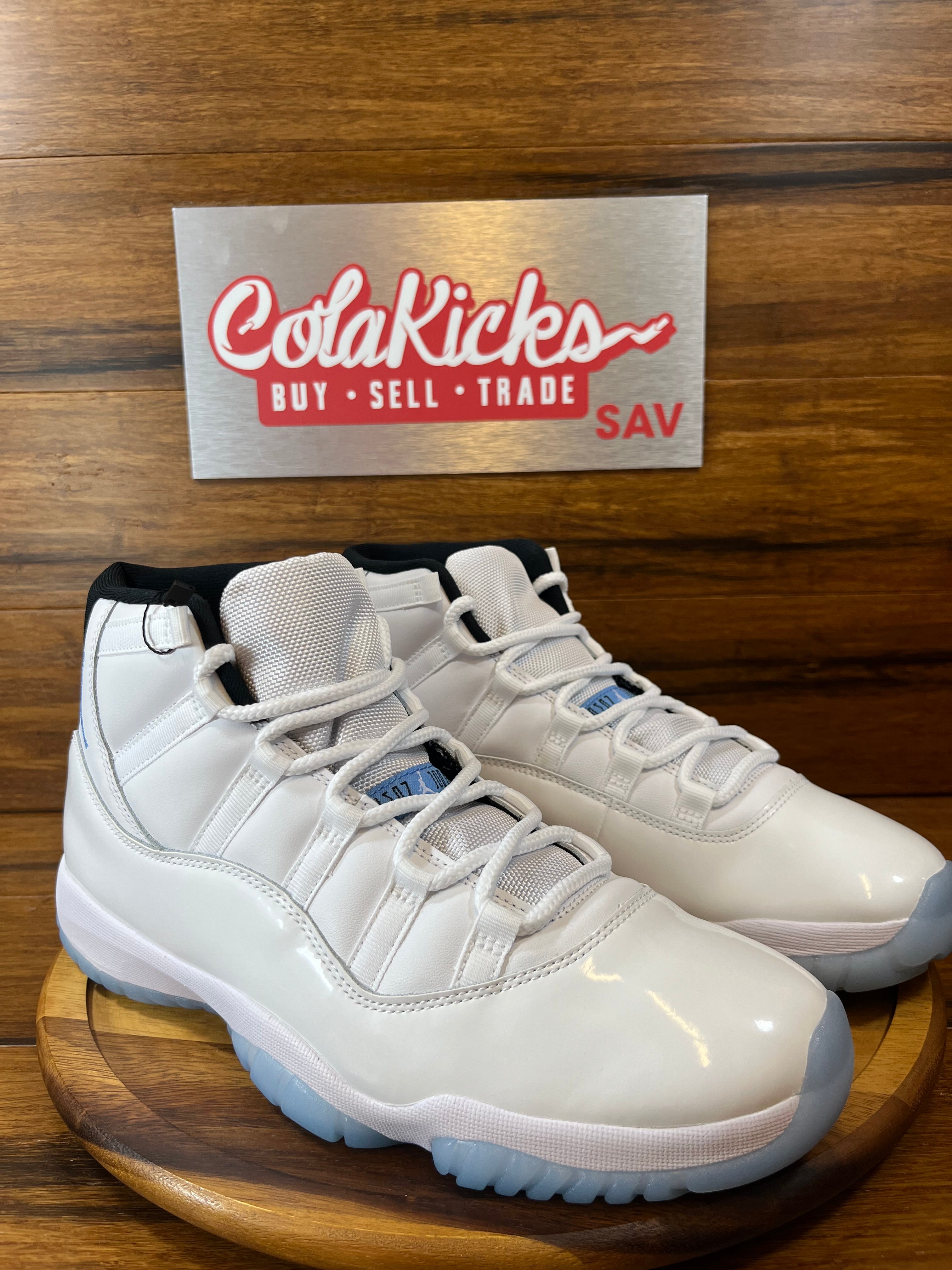 Jordan 11 Retro Legend Blue (2024)
