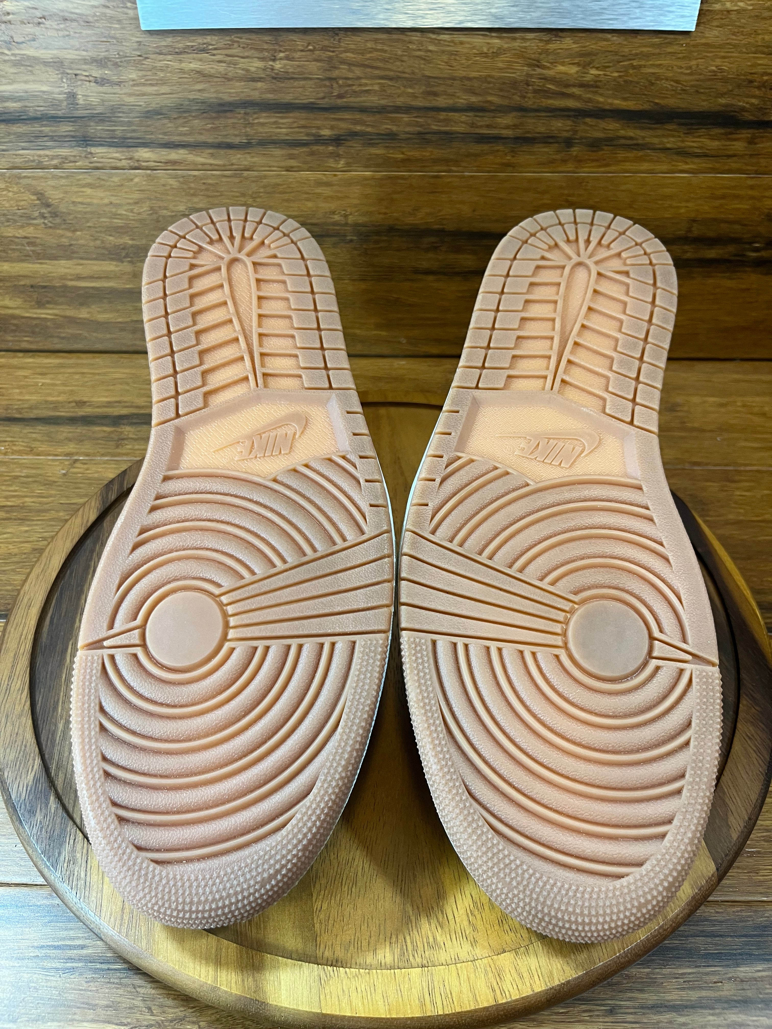 Jordan 1 Retro Low OG SP Travis Scott Canary (Women's)