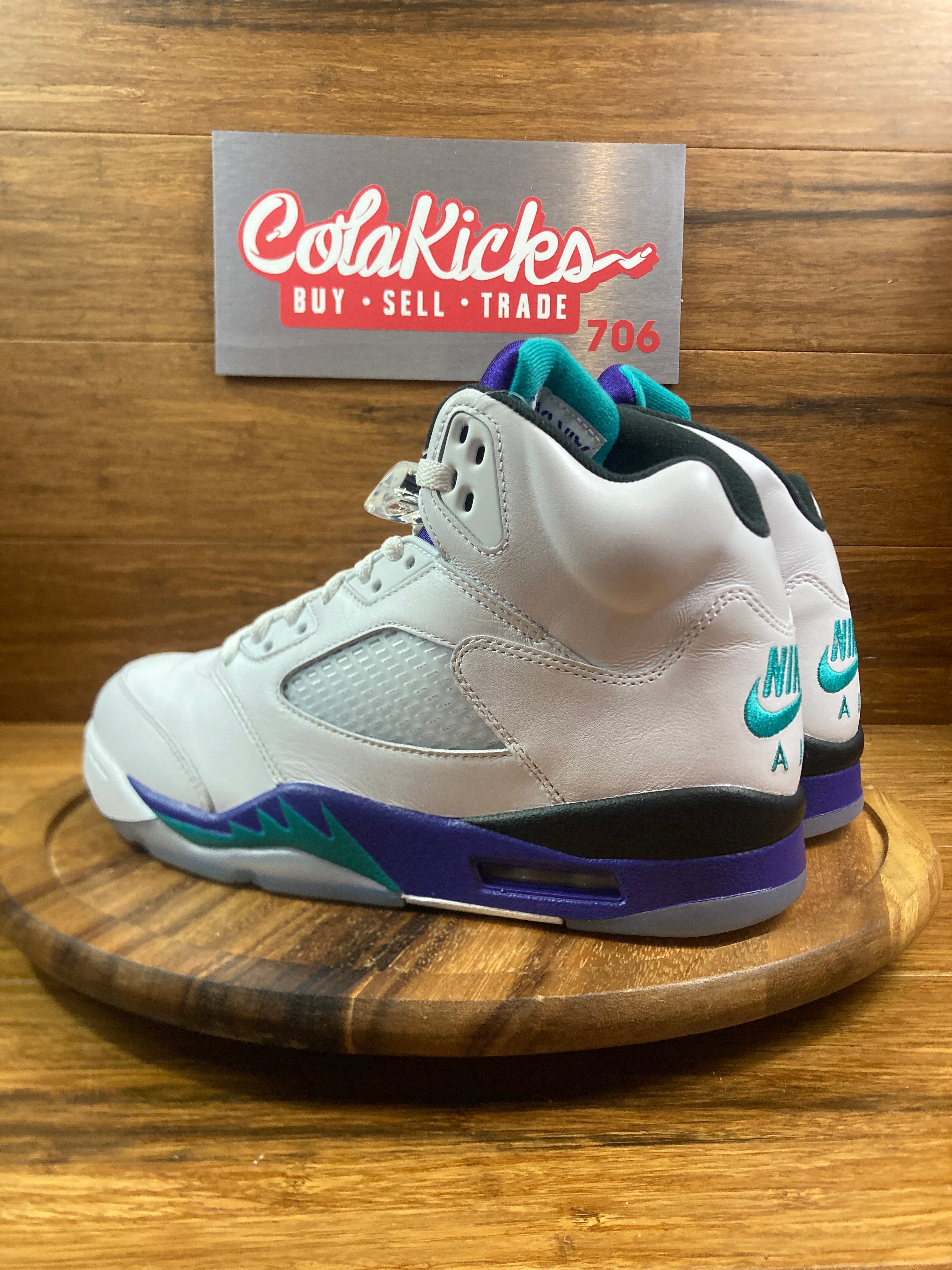 Jordan 5 Retro Grape (2025)