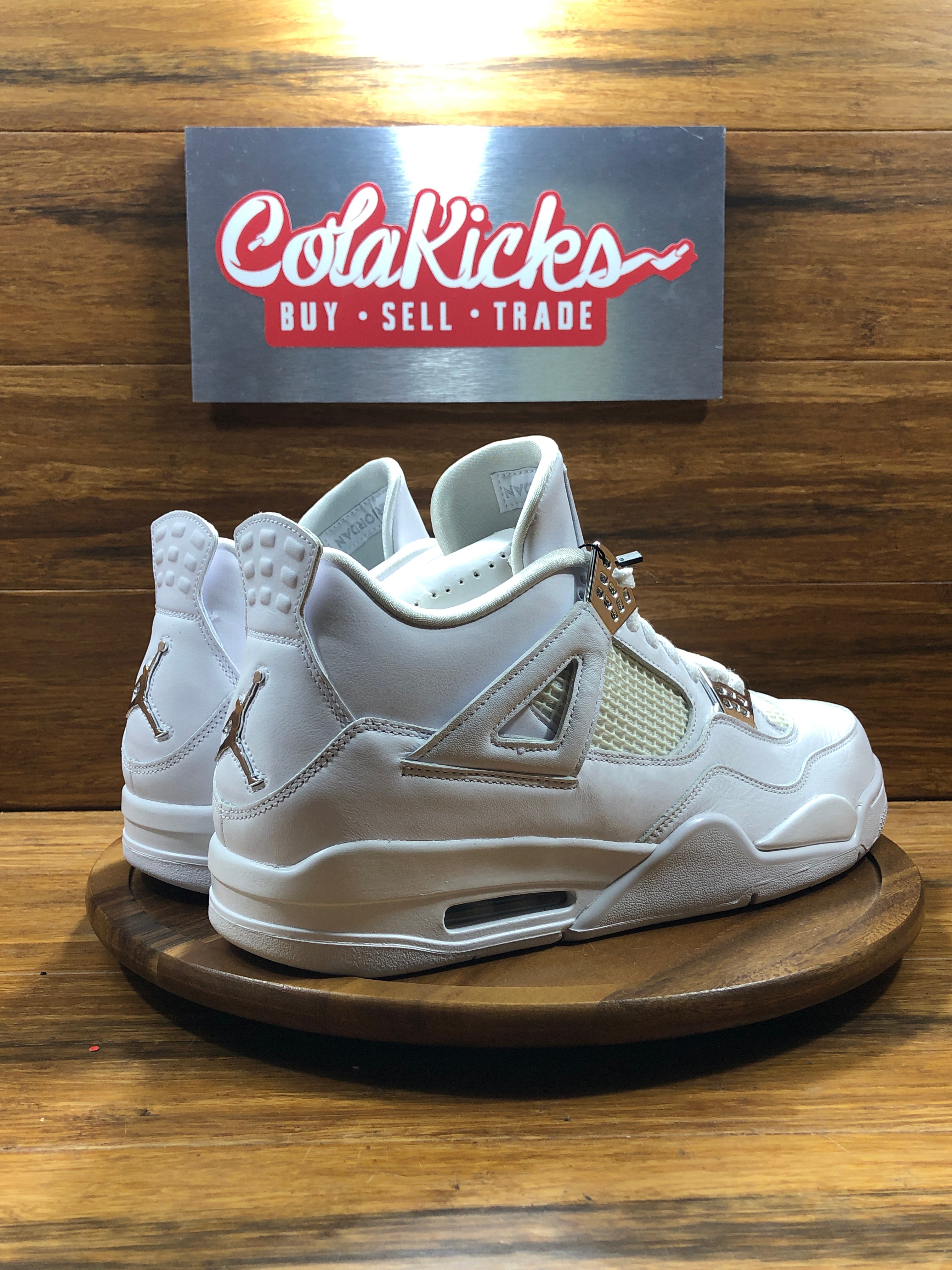 Jordan 4 Retro Pure Money (2017) (YELLOWING)