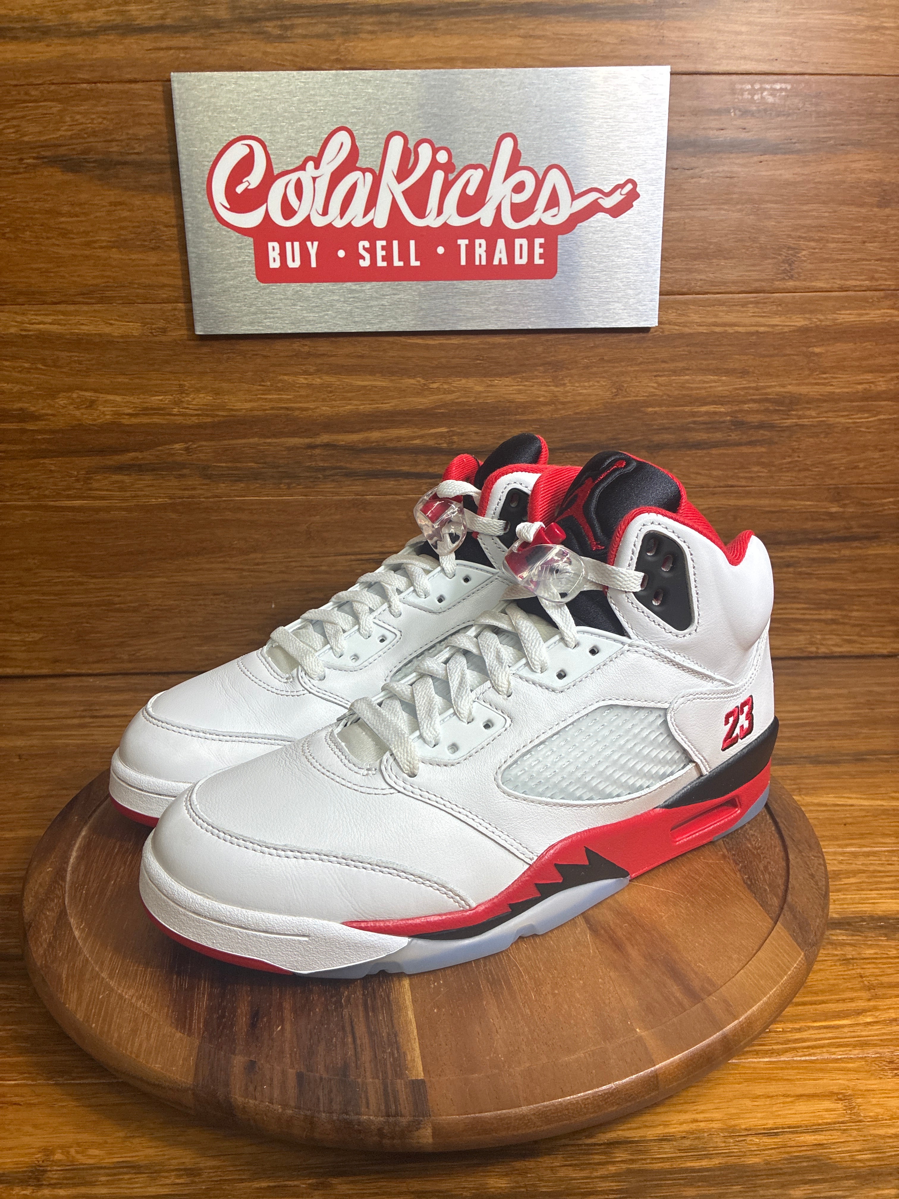 Jordan 5 Retro Fire Red Black Tongue (2025)