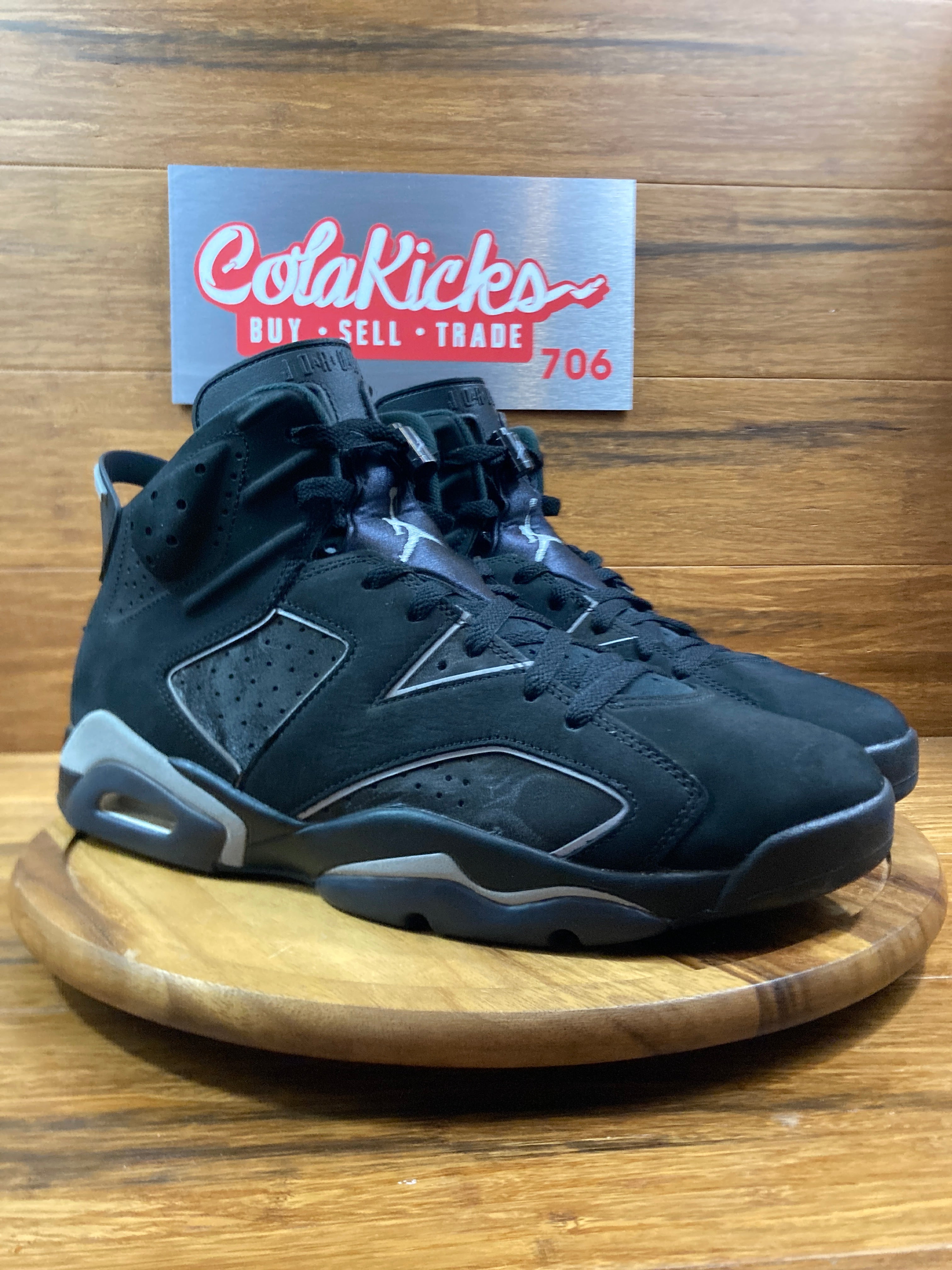 Jordan 6 Retro Cap and Gown