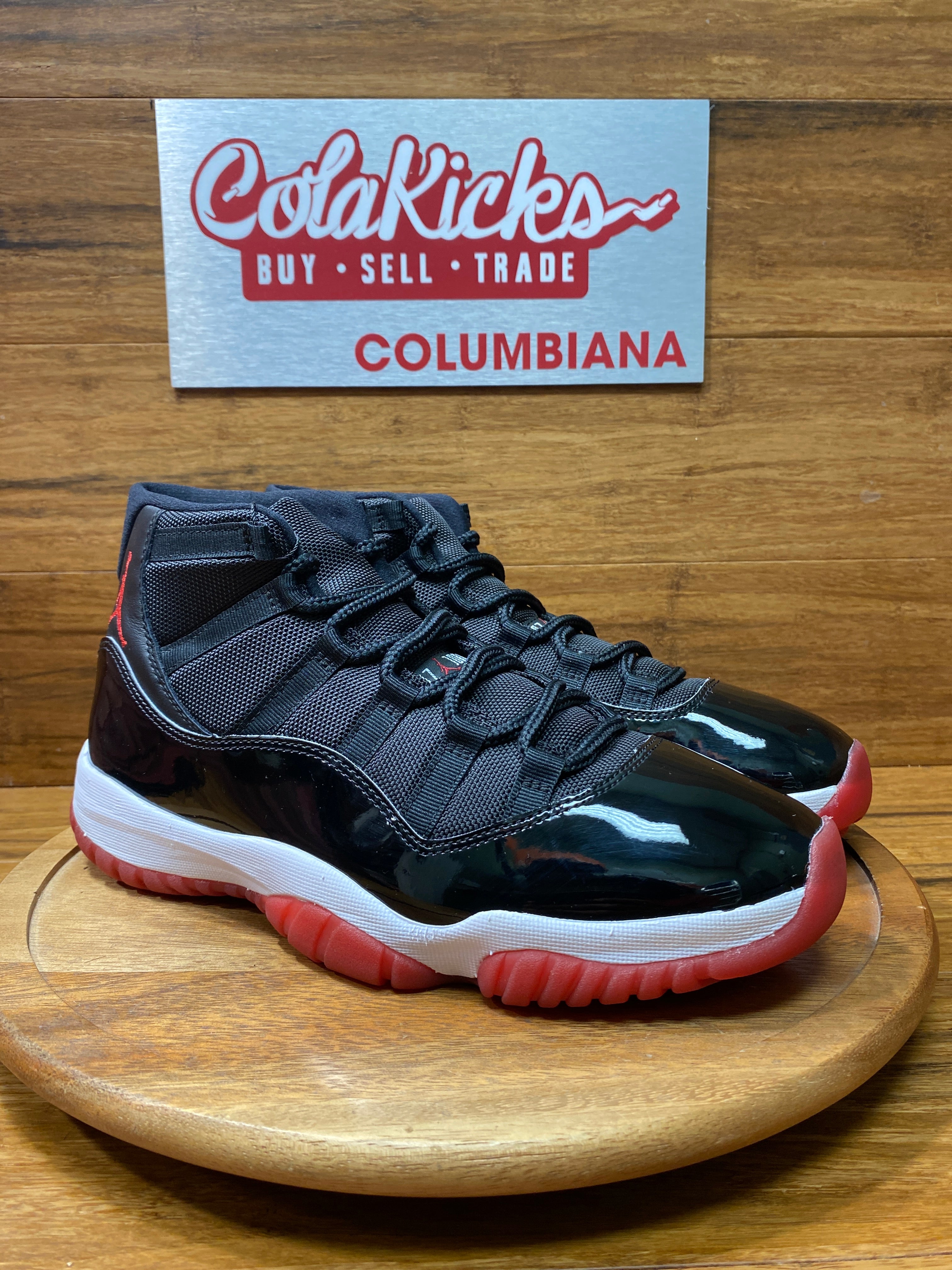 Jordan 11 Retro Playoffs Bred (2019)