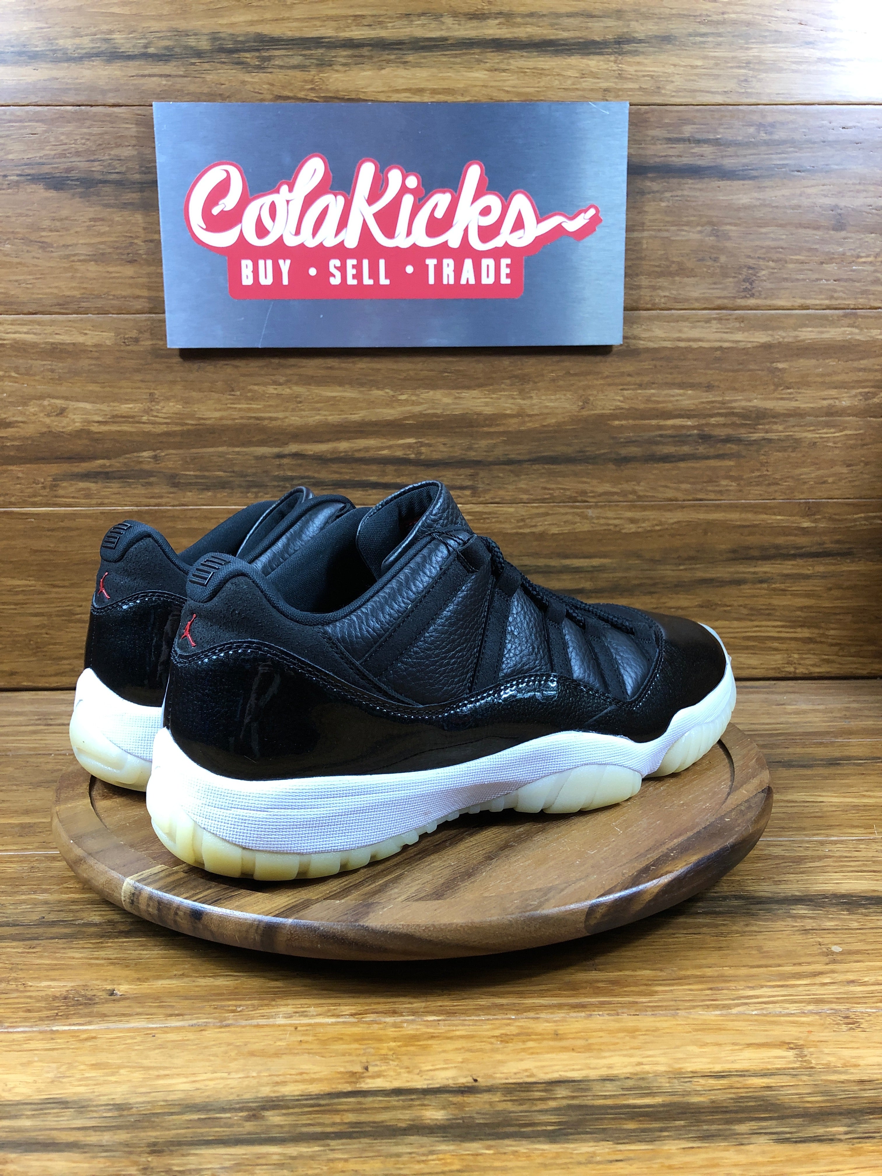 Jordan 11 Retro Low 72-10
