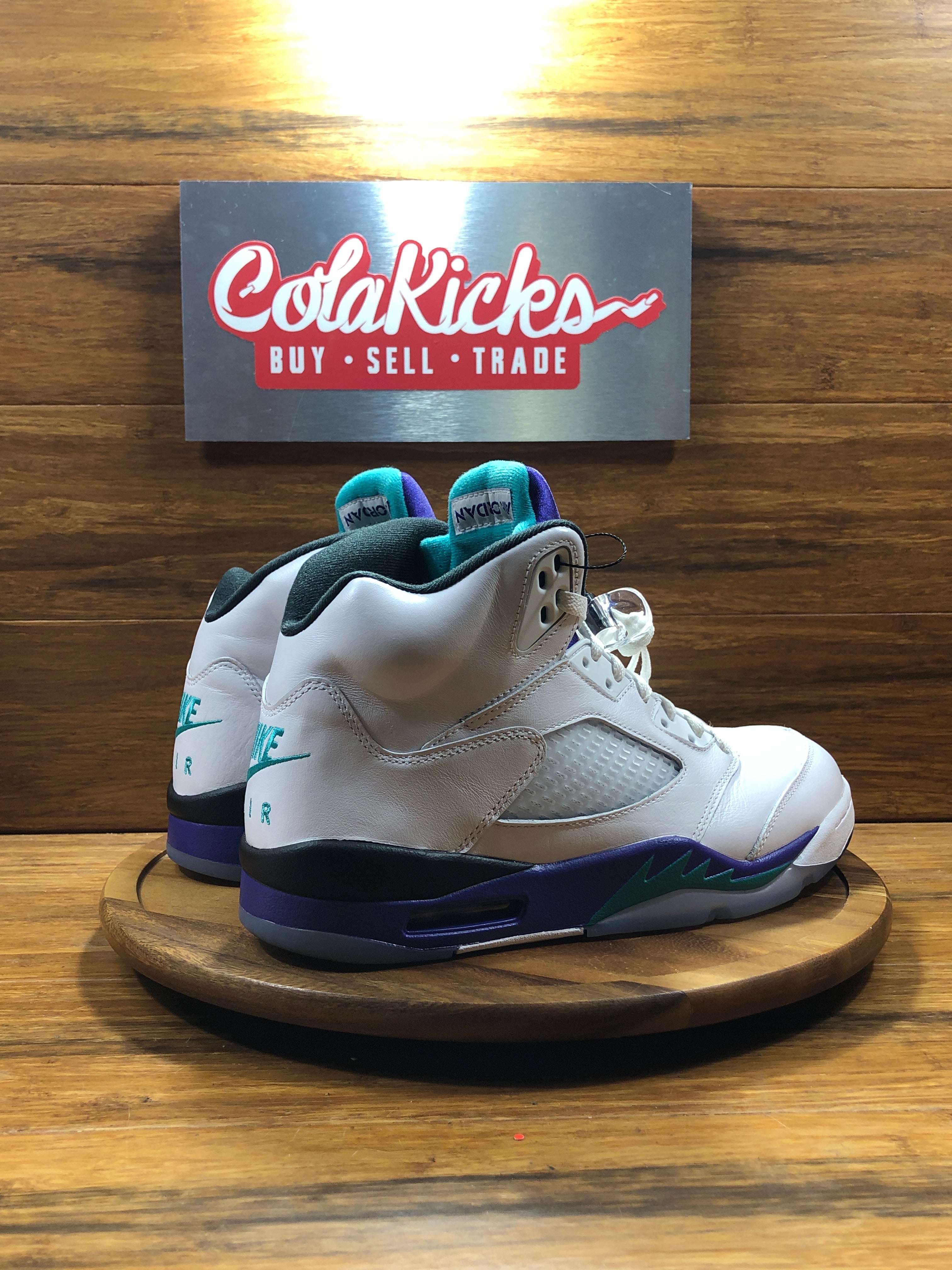Jordan 5 Retro Grape (2025)