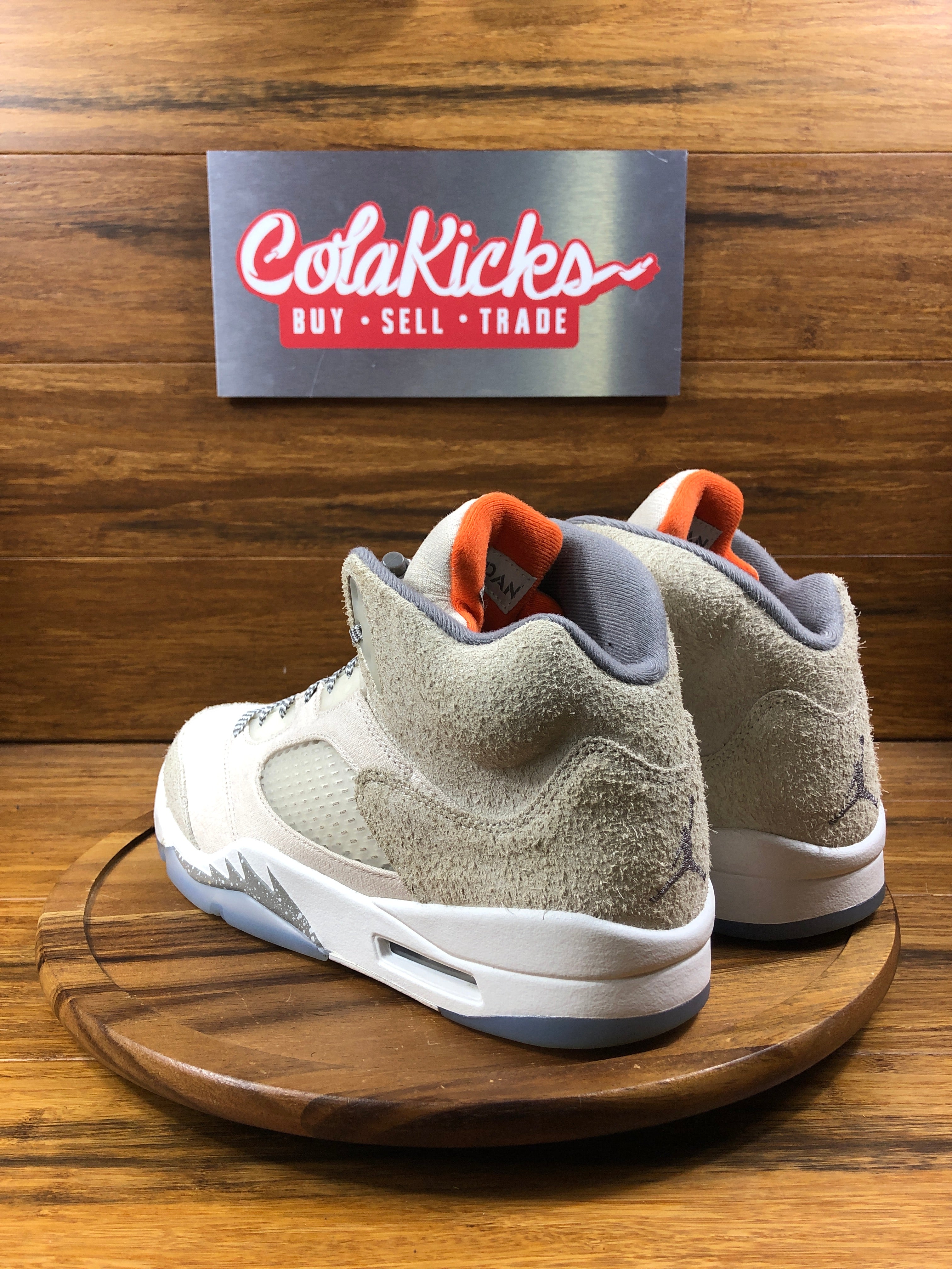 Jordan 5 Retro SE Craft Light Orewood Brown