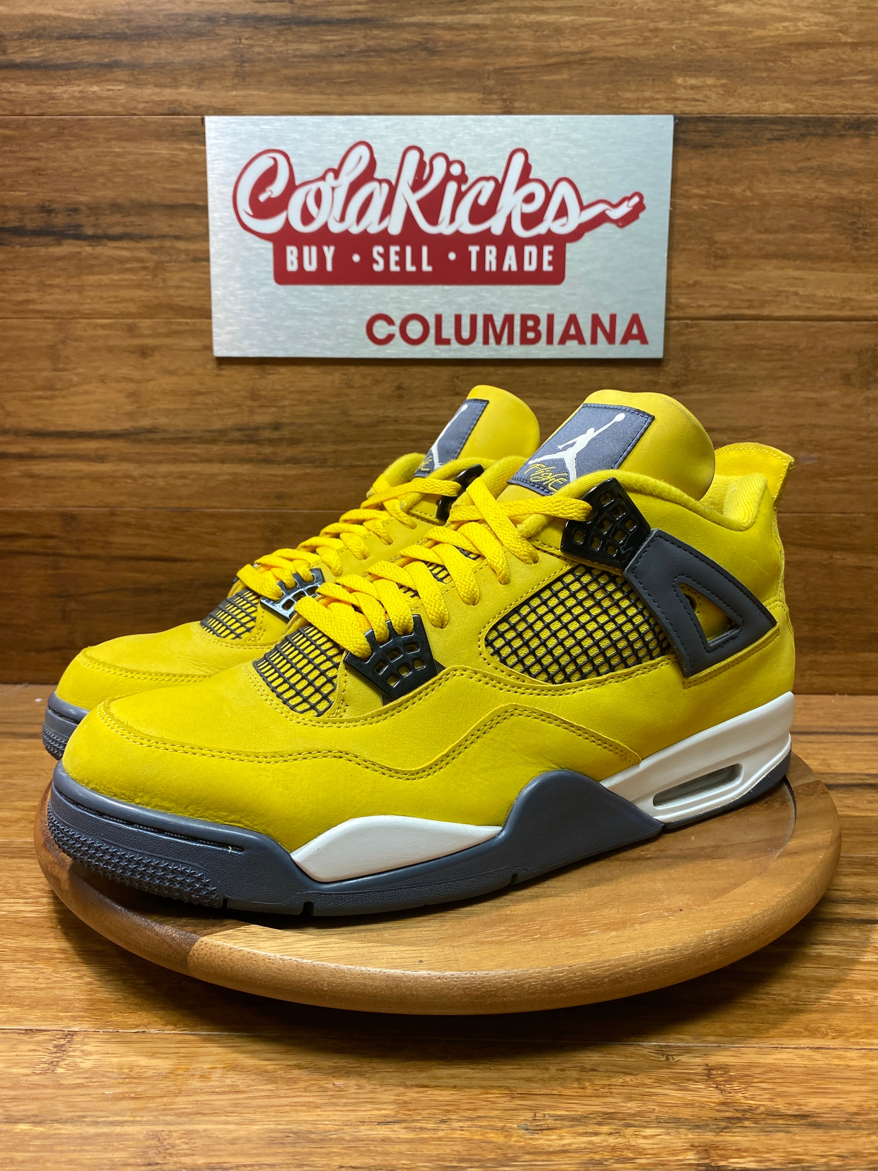 Jordan 4 Retro Lightning (2021)