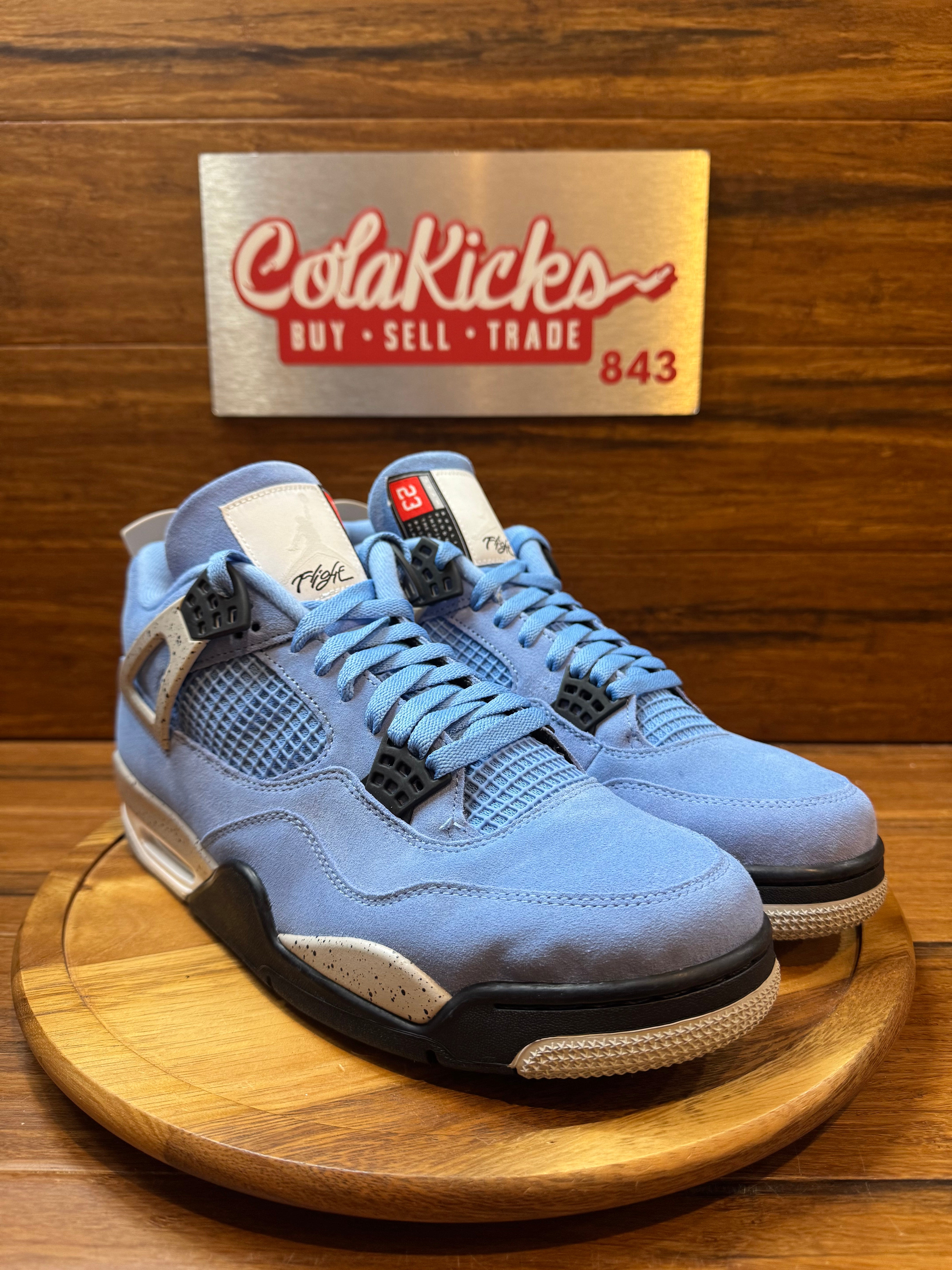 Jordan 4 Retro University Blue